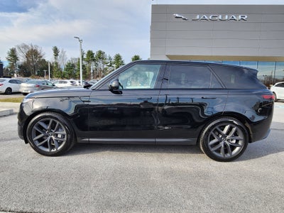 2025 Land Rover Range Rover Sport SE