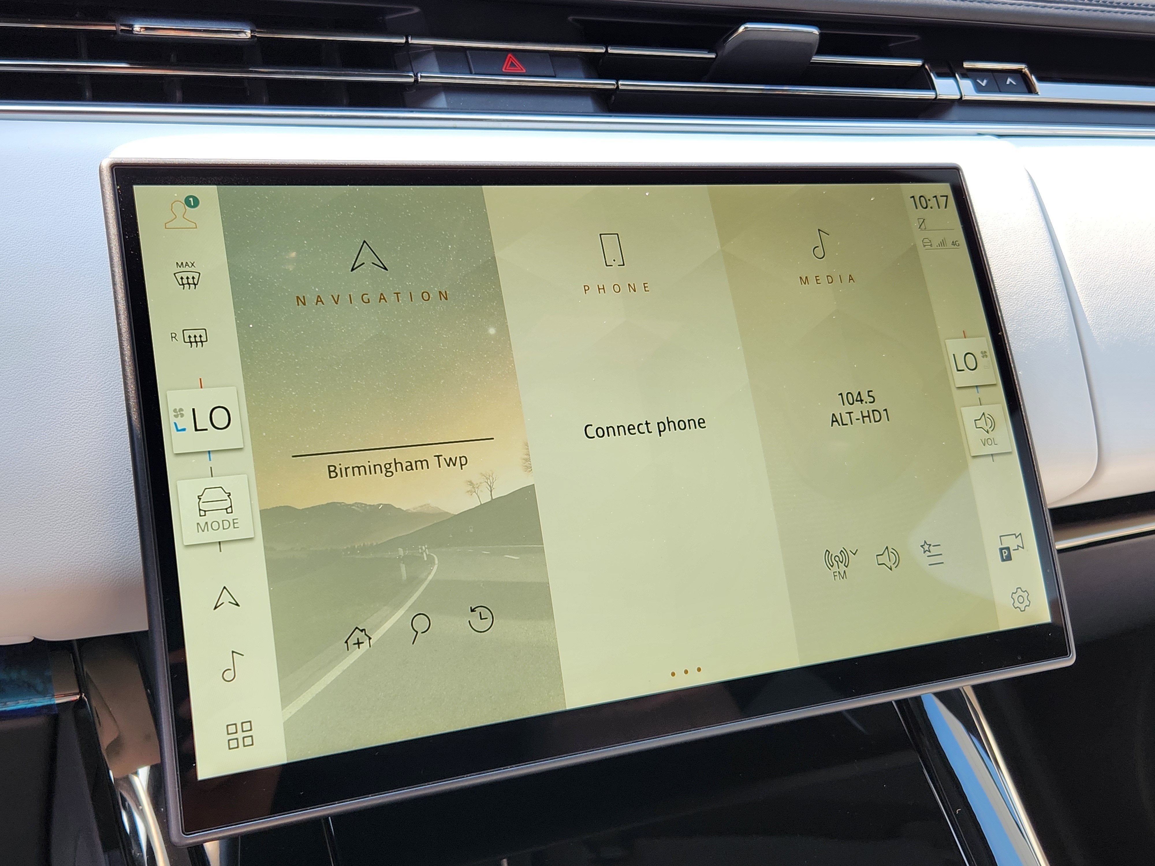 2025 Land Rover Range Rover Sport SE