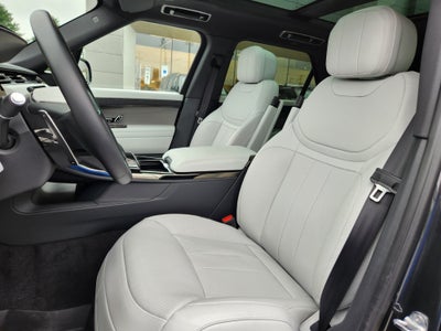 2025 Land Rover Range Rover Sport SE