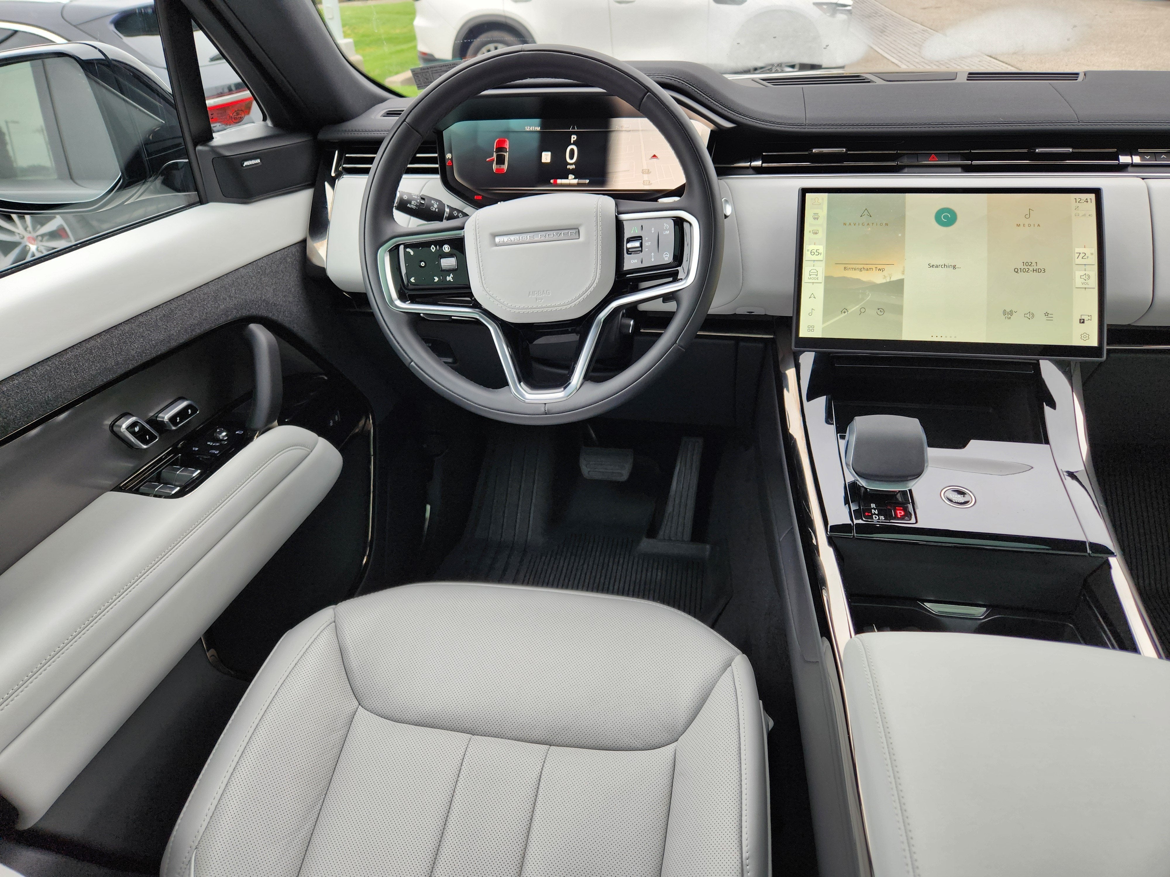 2025 Land Rover Range Rover Sport SE