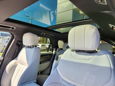 2026 Land Rover Range Rover Sport SE
