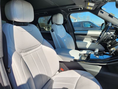 2026 Land Rover Range Rover Sport SE