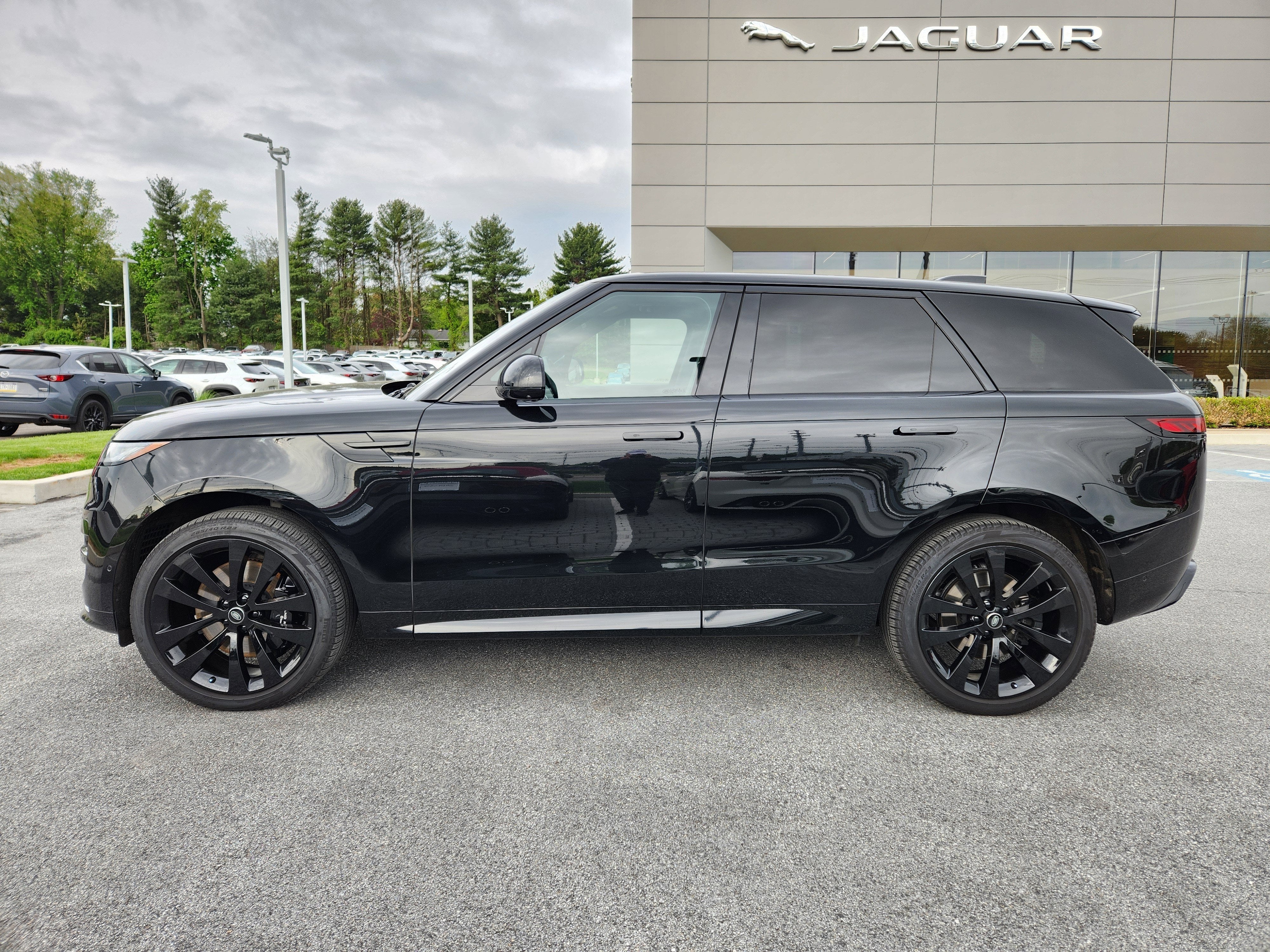 2023 Land Rover Range Rover Sport First Edition