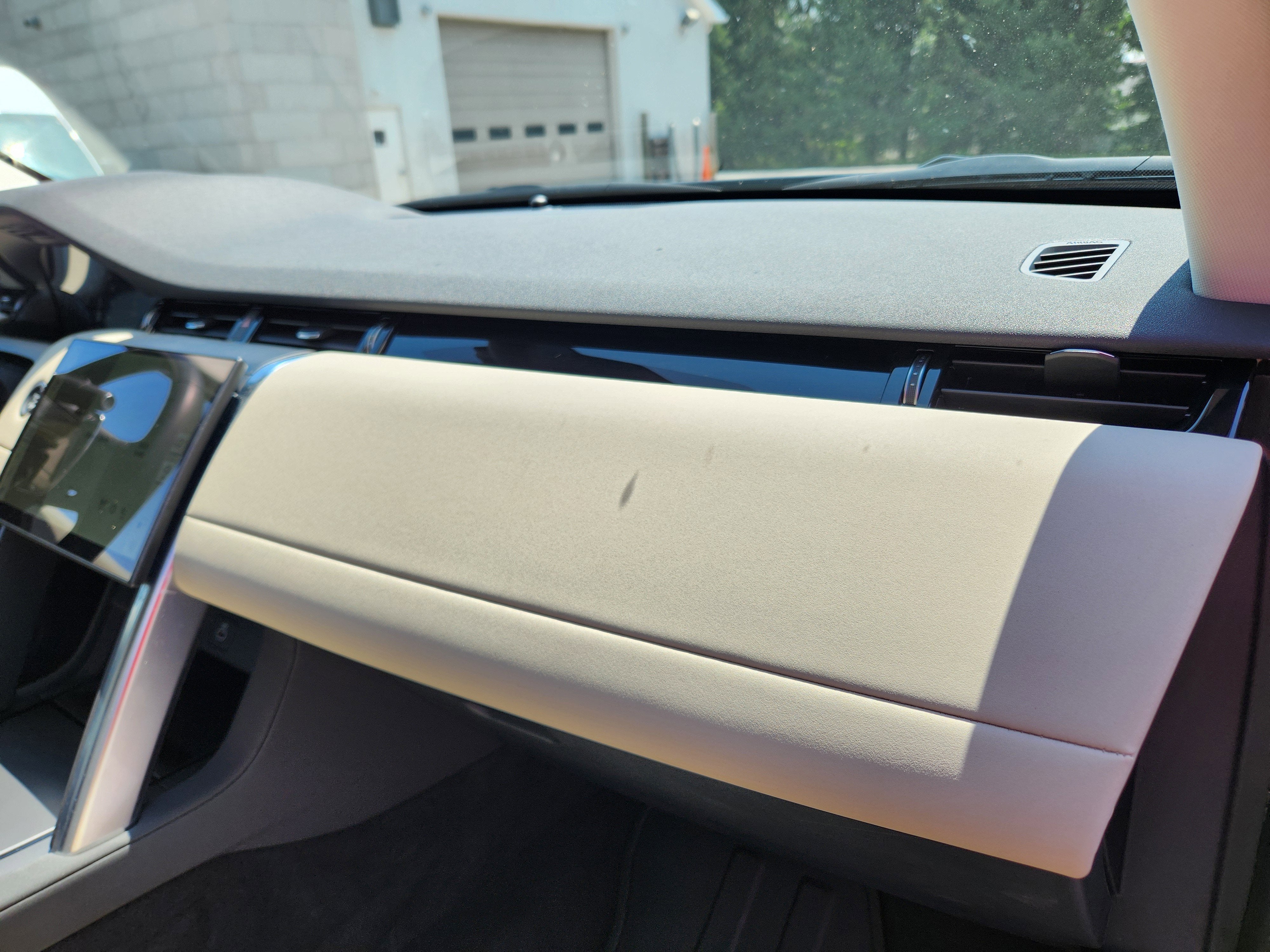 2024 Land Rover Discovery Sport S