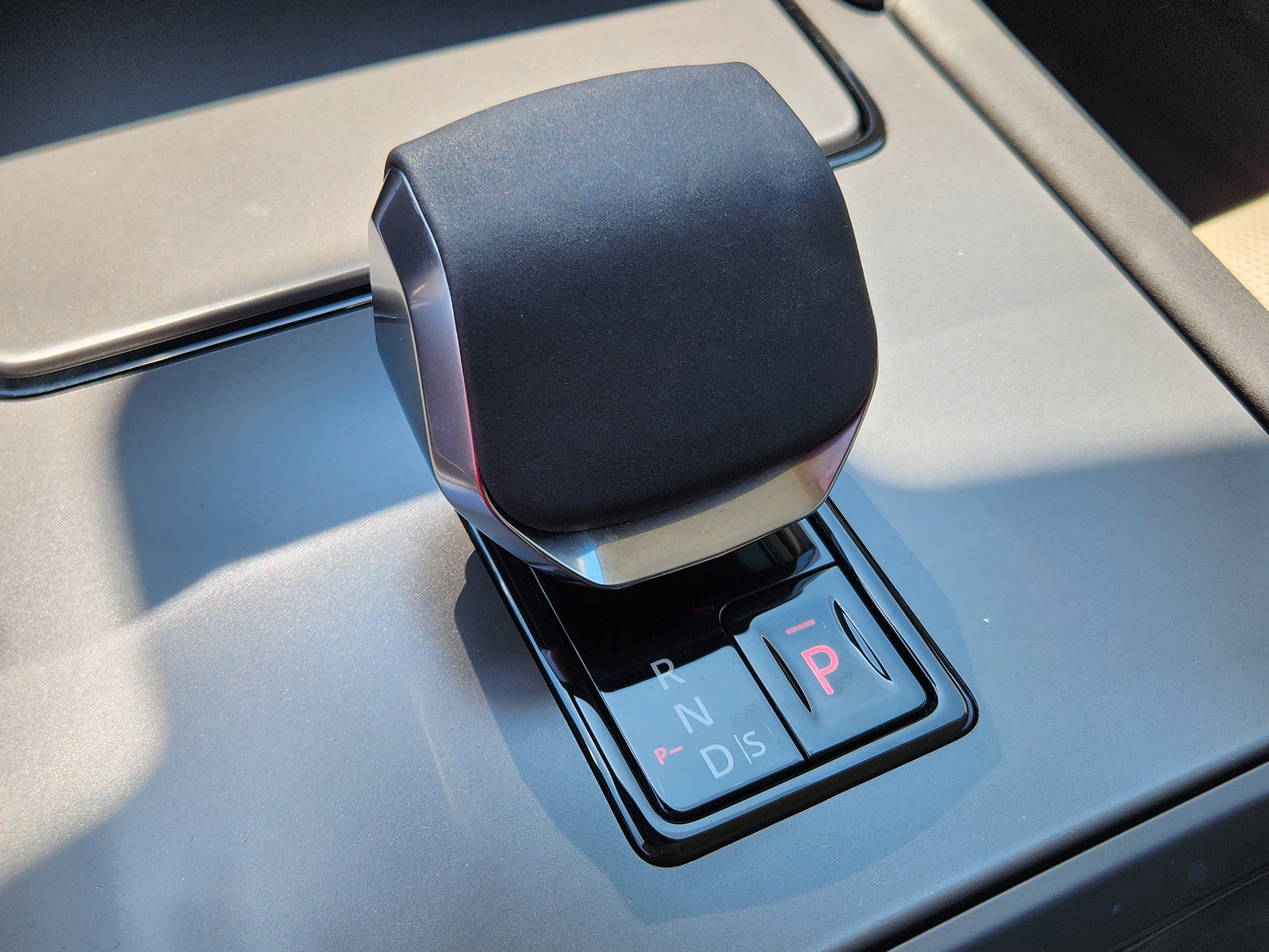 2024 Land Rover Discovery Sport S