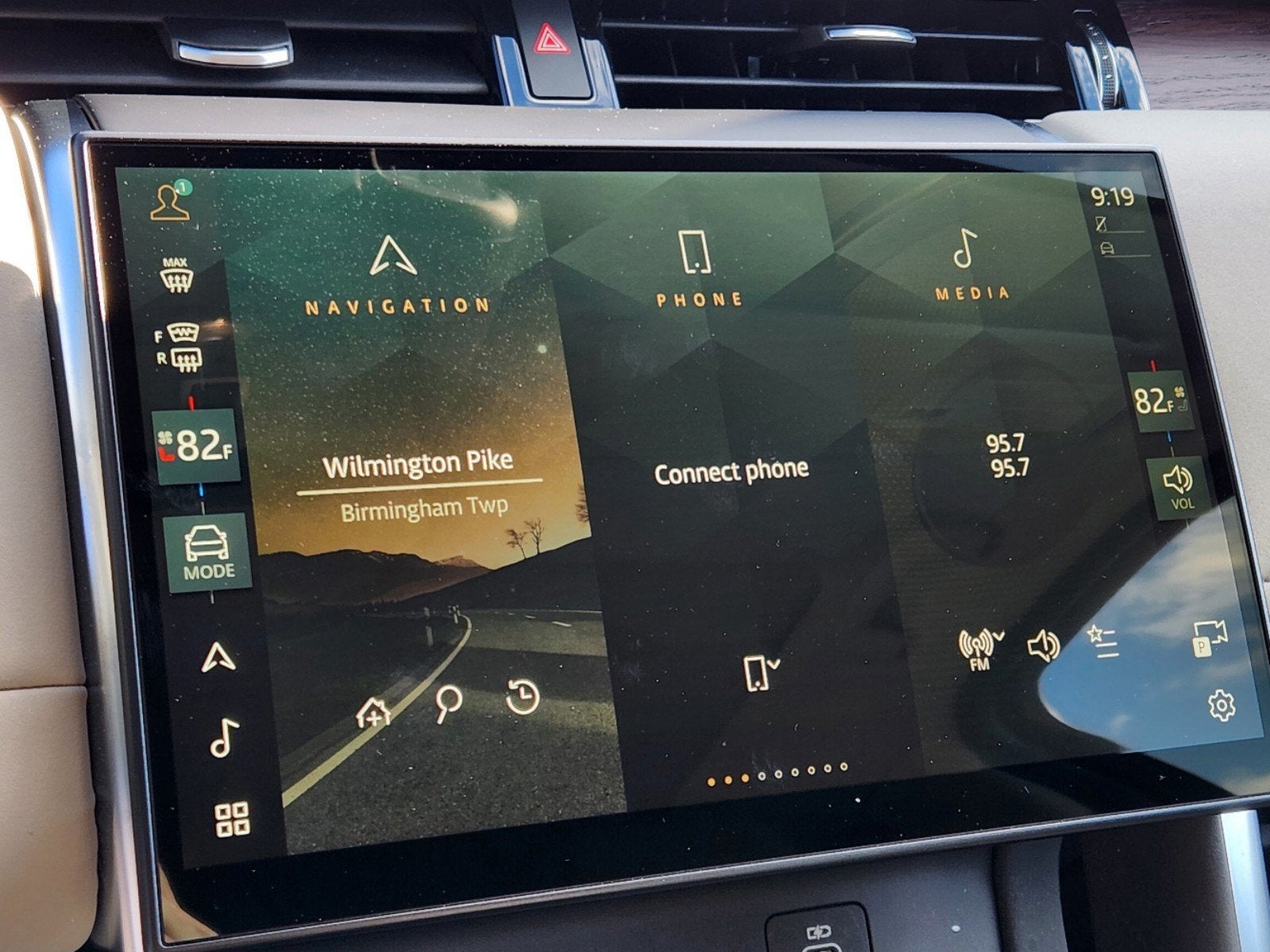 2024 Land Rover Discovery Sport S