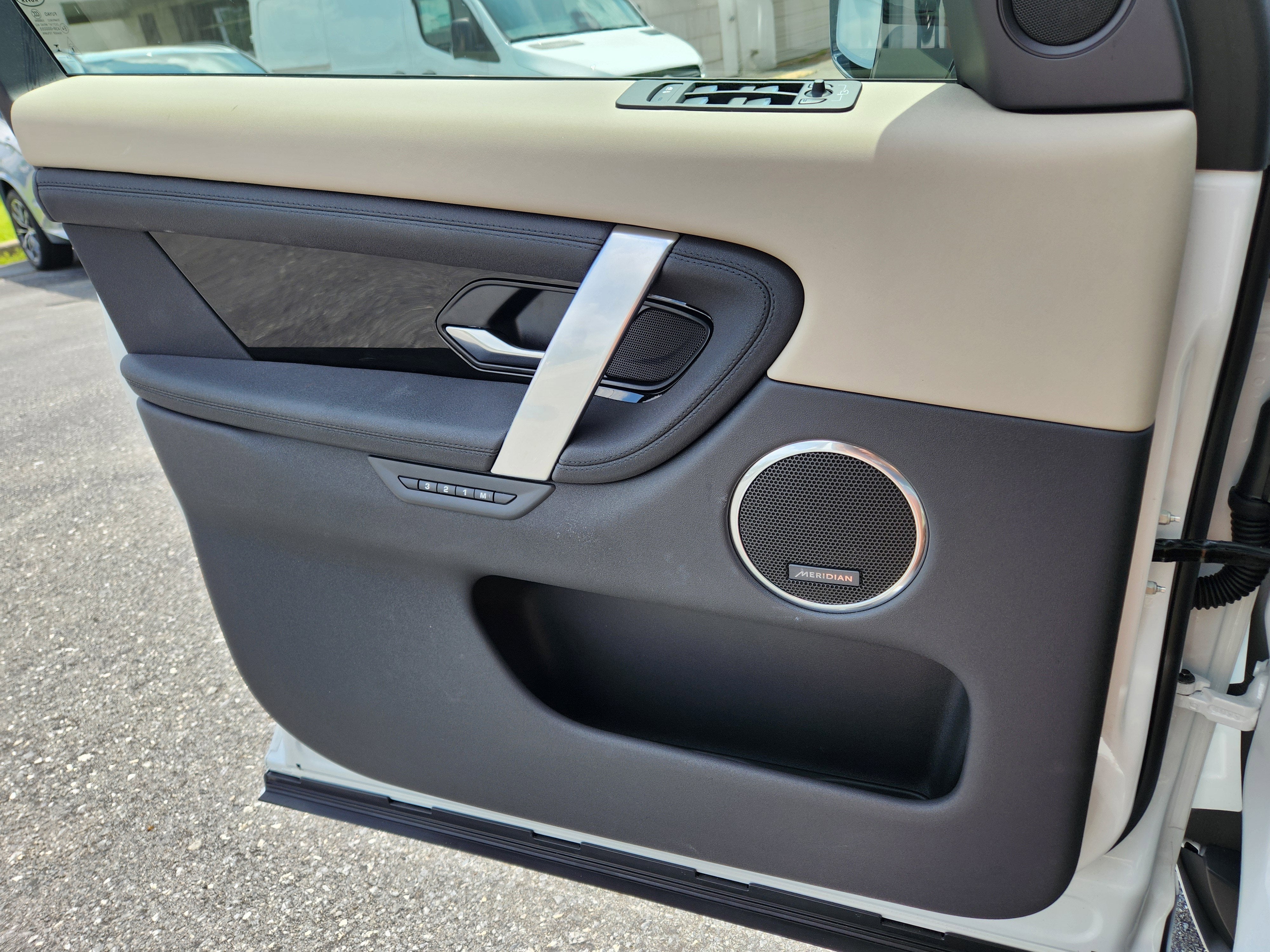 2025 Land Rover Discovery Sport S