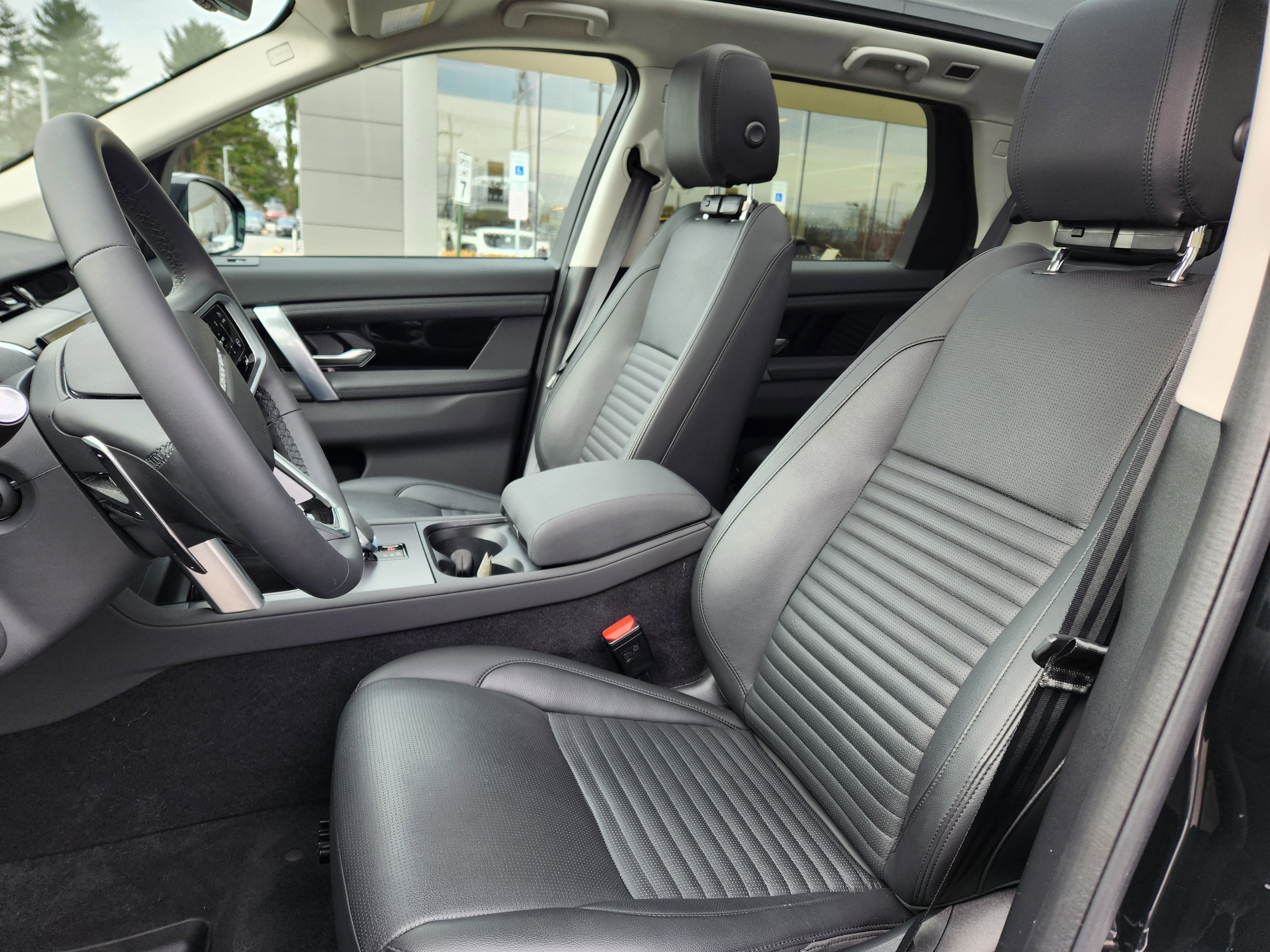 2025 Land Rover Discovery Sport S