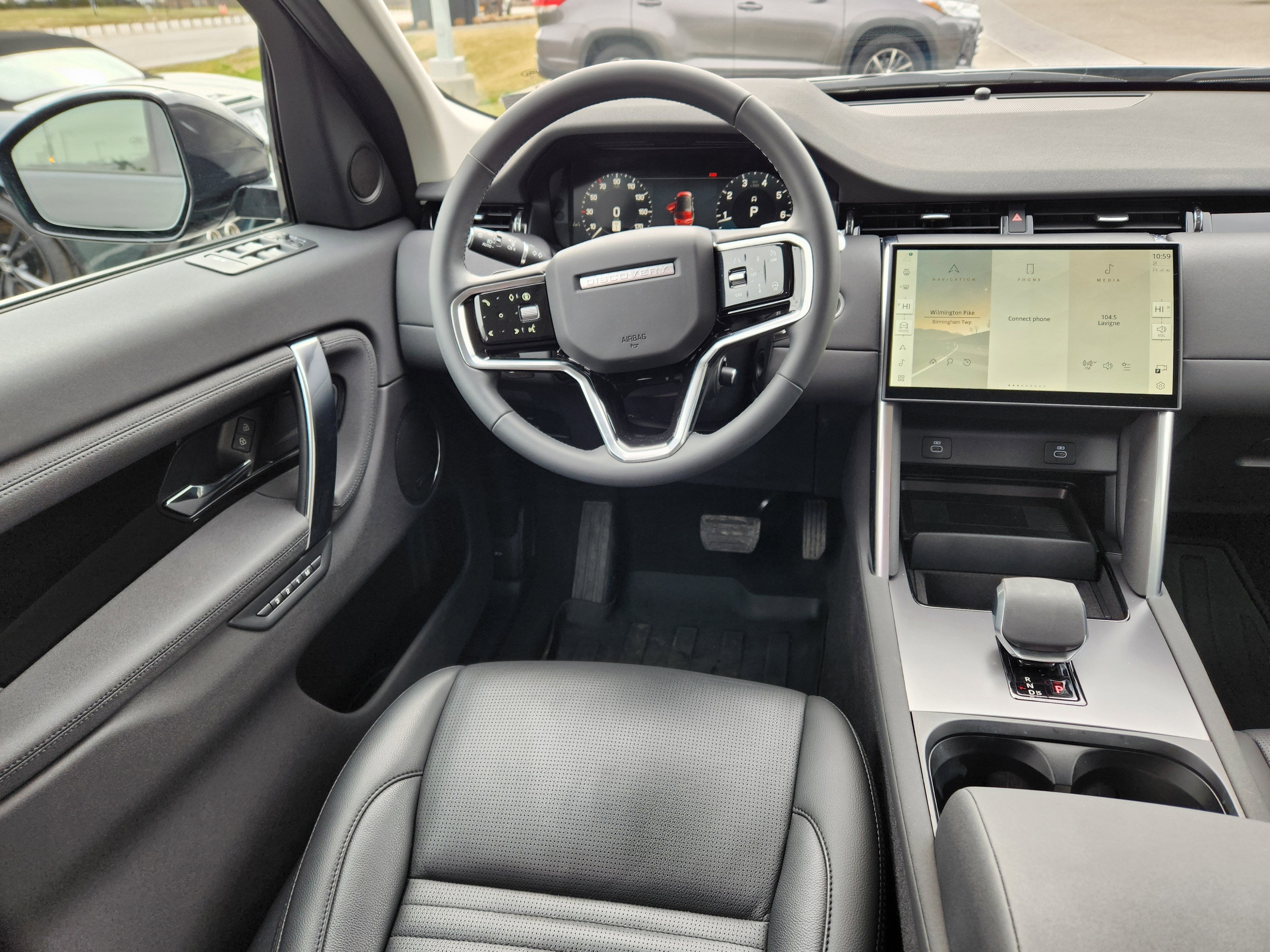 2025 Land Rover Discovery Sport S