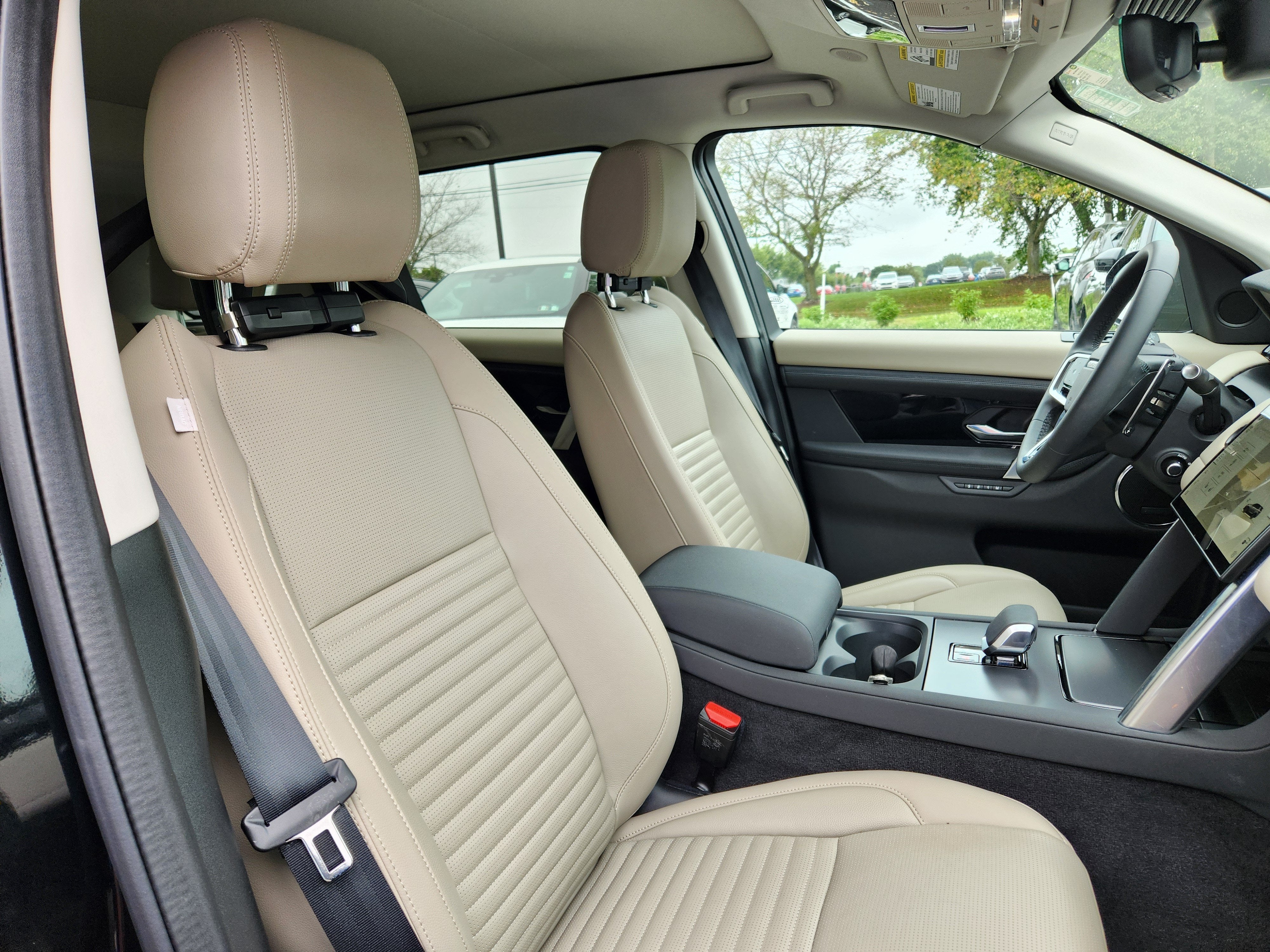 2025 Land Rover Discovery Sport S