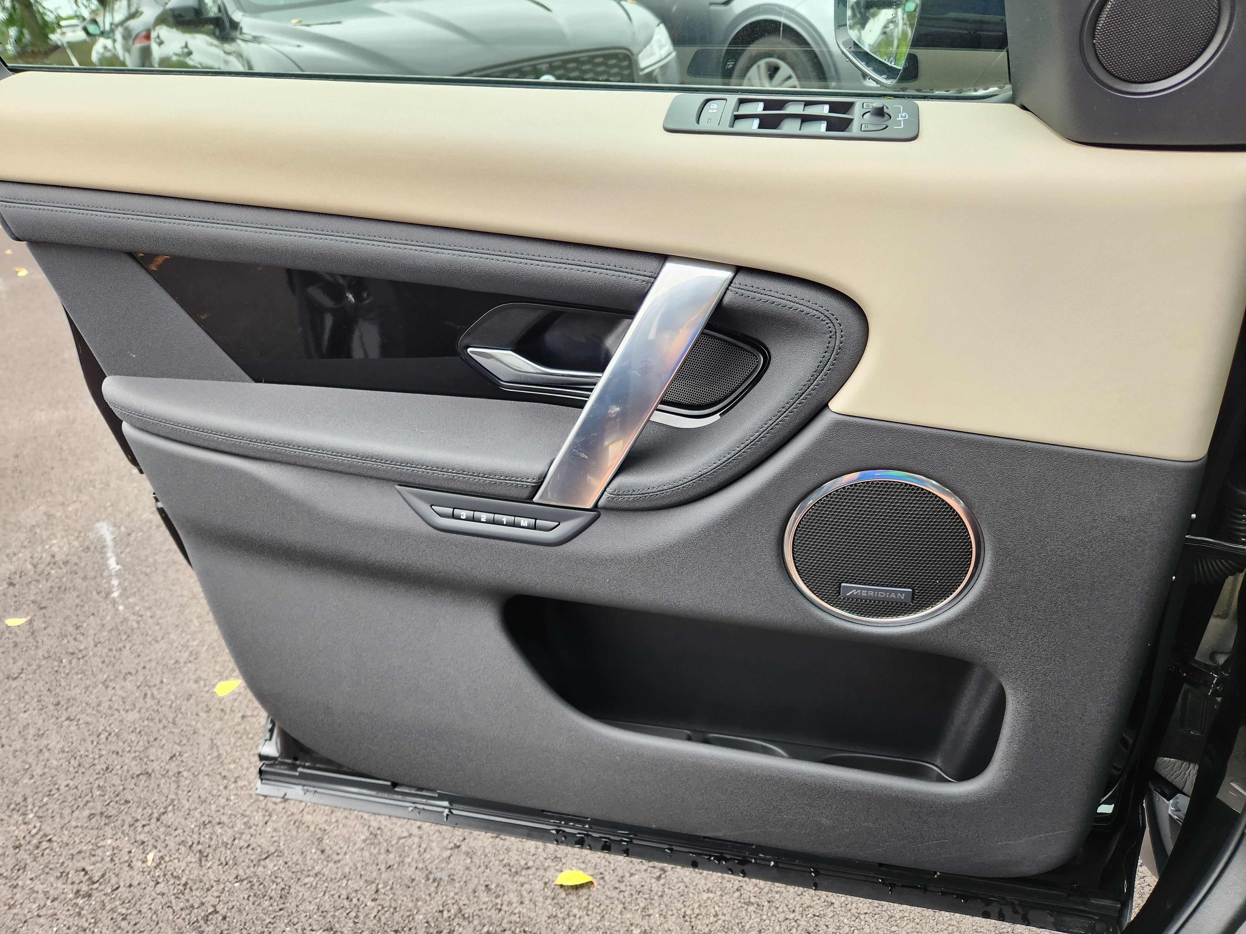 2025 Land Rover Discovery Sport S