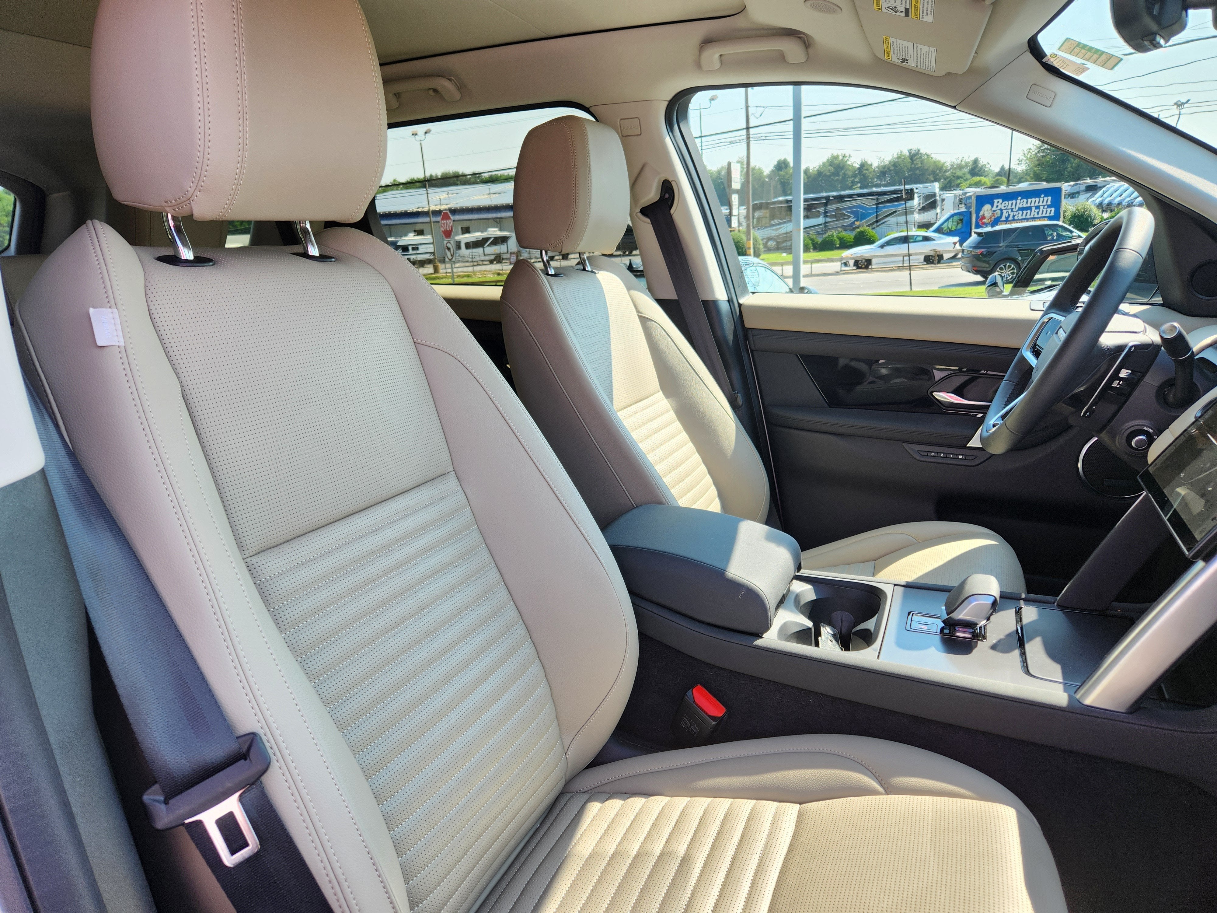 2025 Land Rover Discovery Sport S