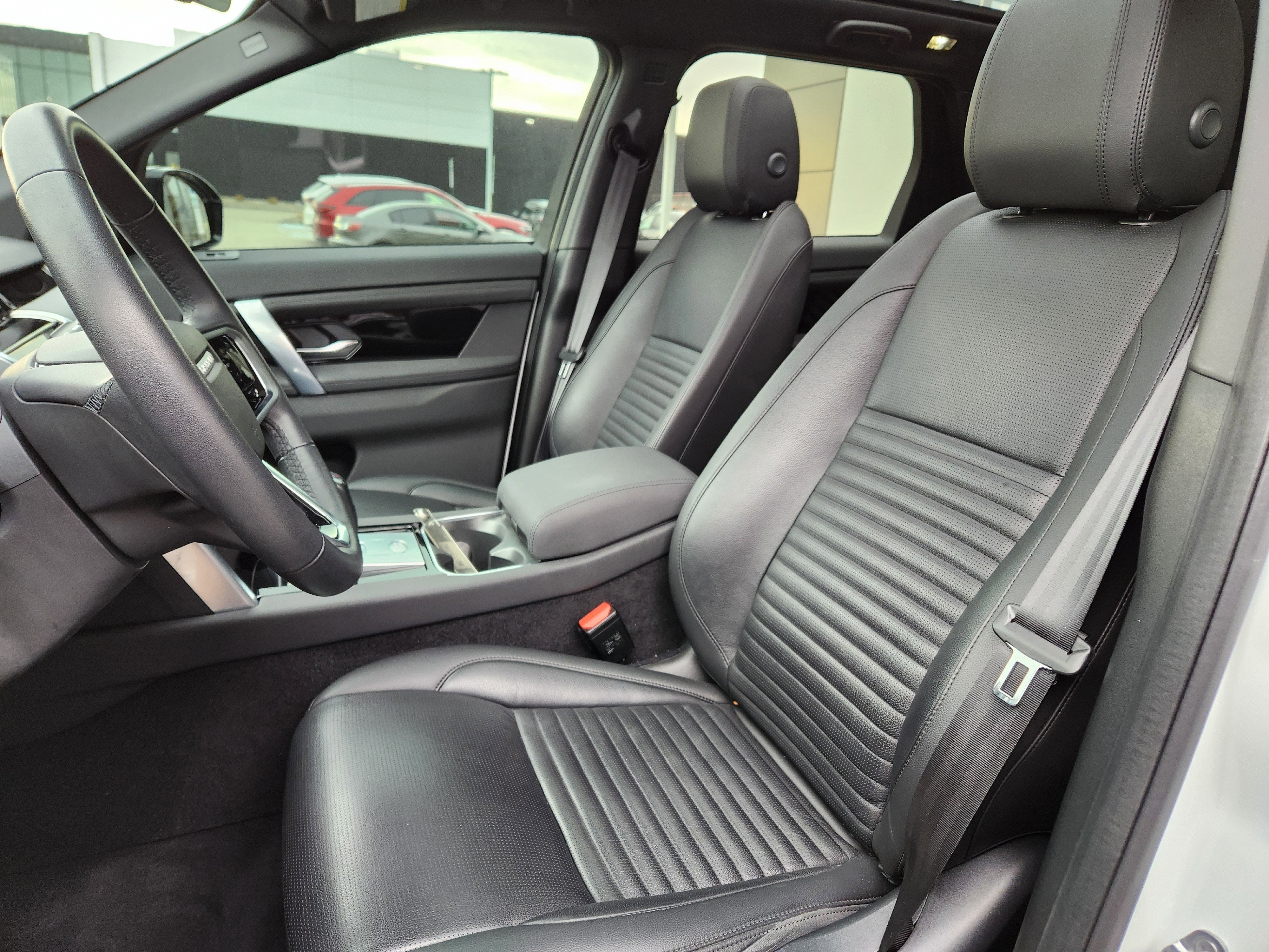 2023 Land Rover Discovery Sport SE