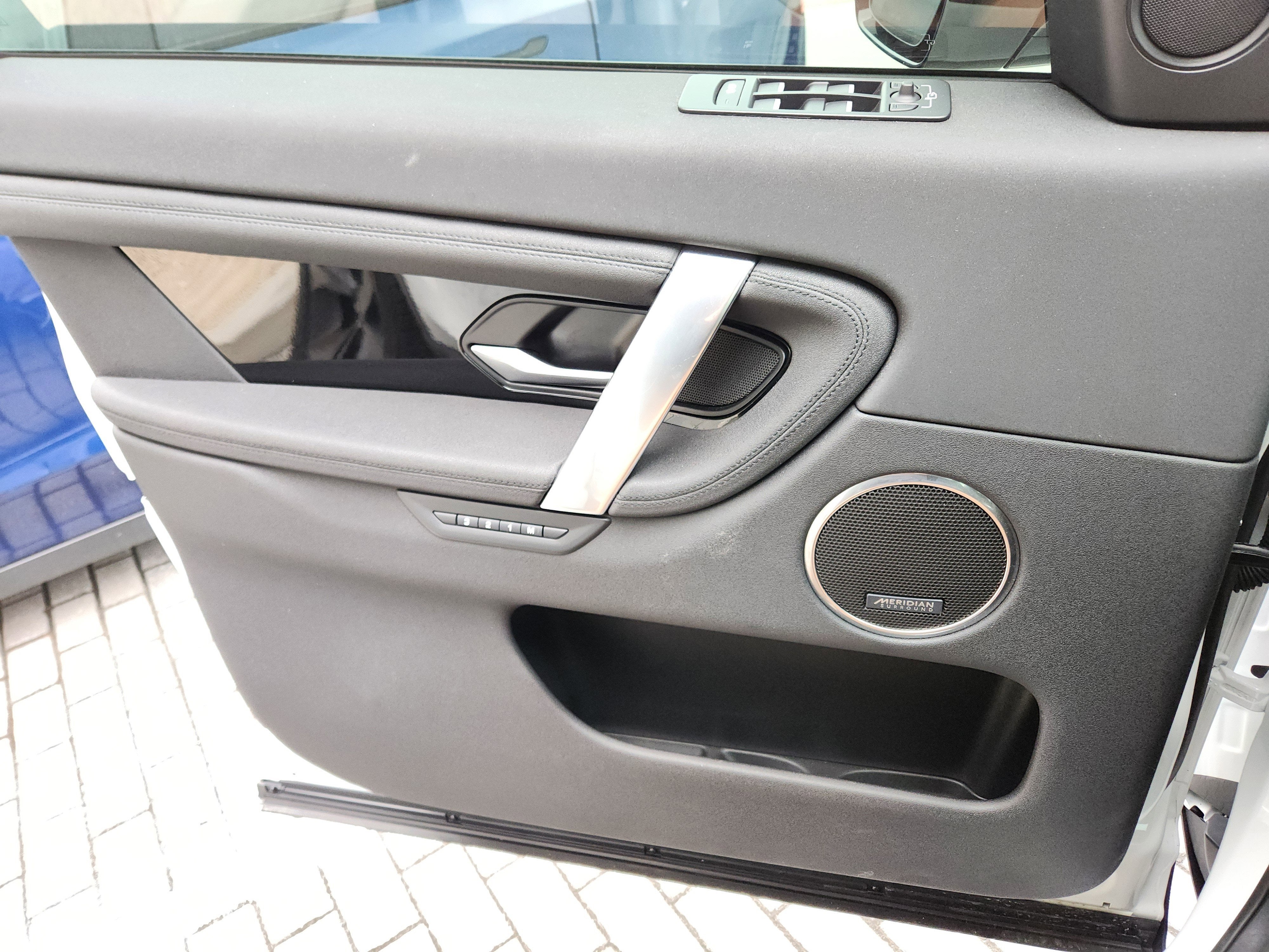 2023 Land Rover Discovery Sport SE