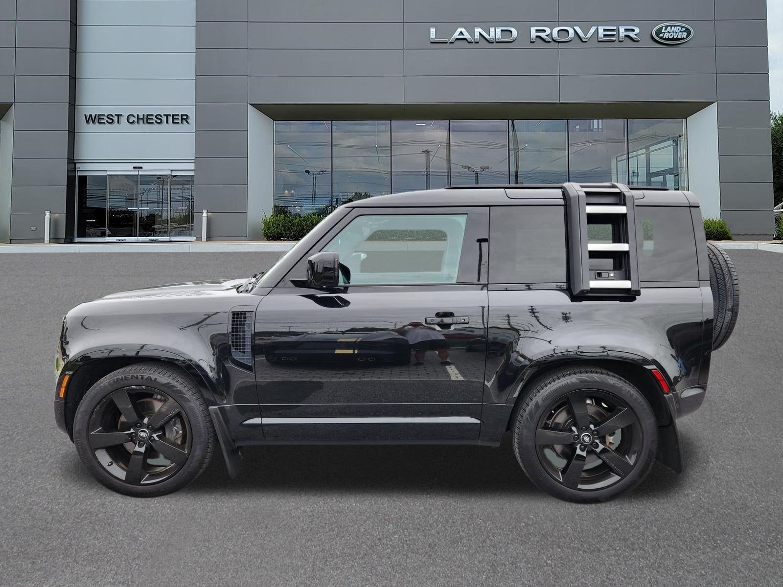 2024 Land Rover Defender 90 X-Dynamic SE