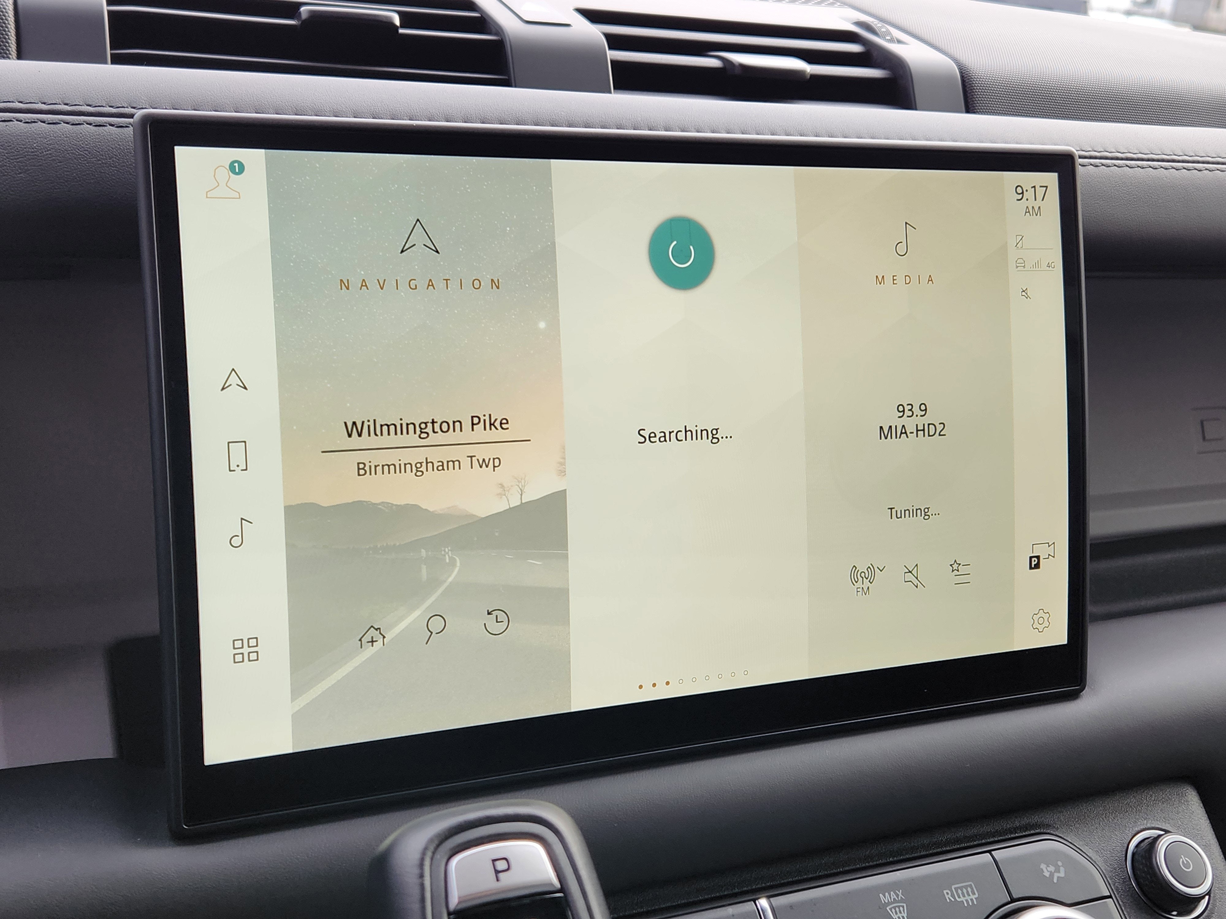 2025 Land Rover Defender 110 X-Dynamic SE