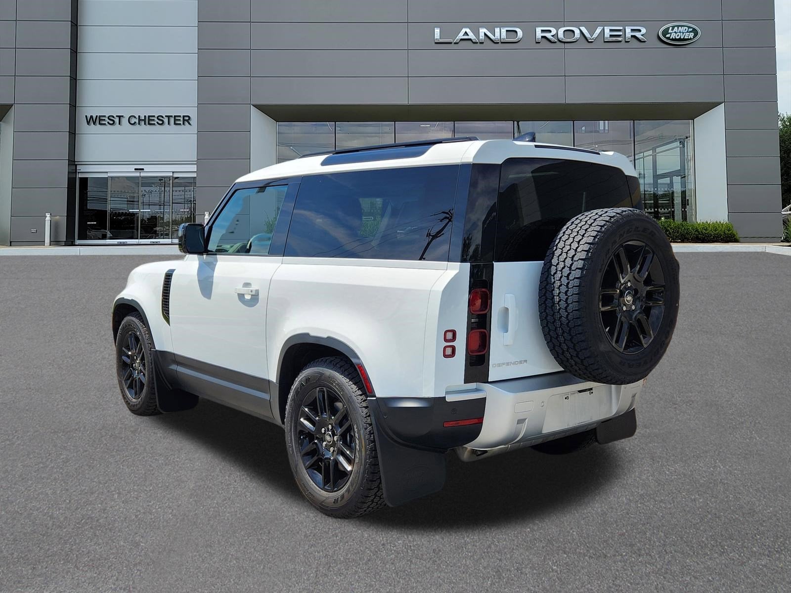 2025 Land Rover Defender 90 S