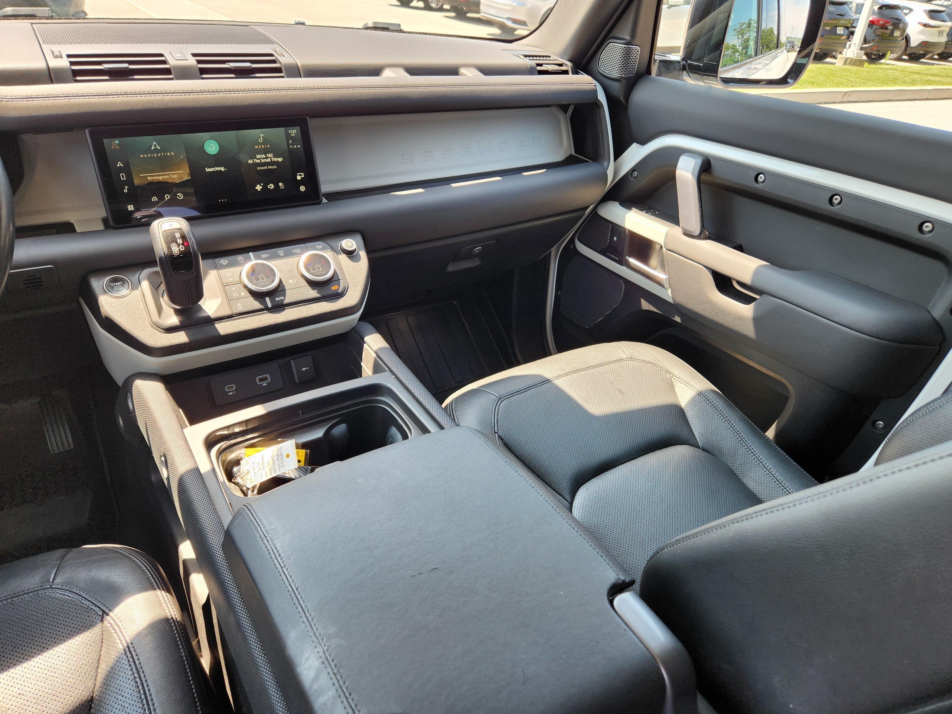 2024 Land Rover Defender 110 S