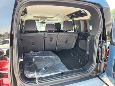 2024 Land Rover Defender 110 S