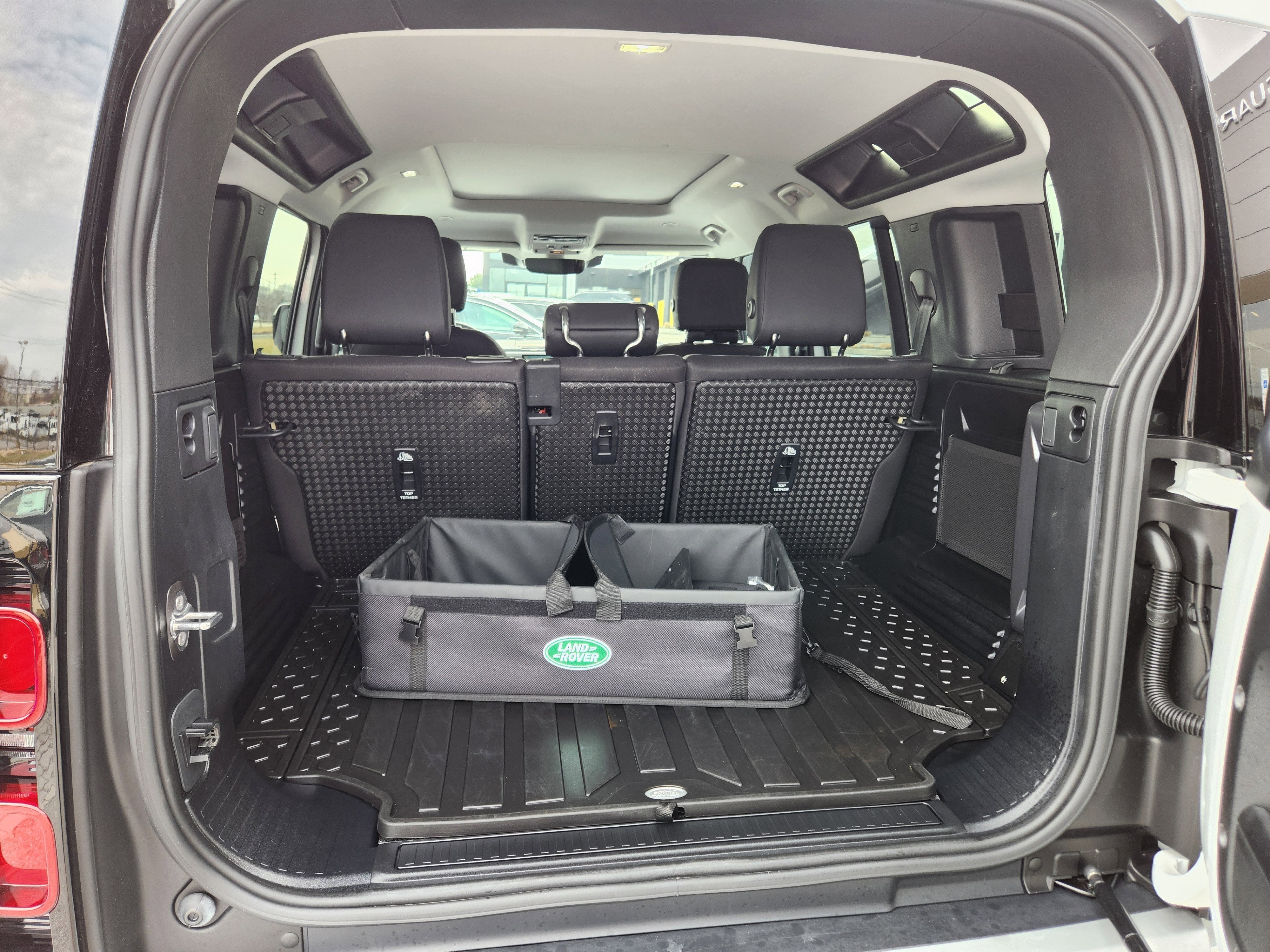 2025 Land Rover Defender S