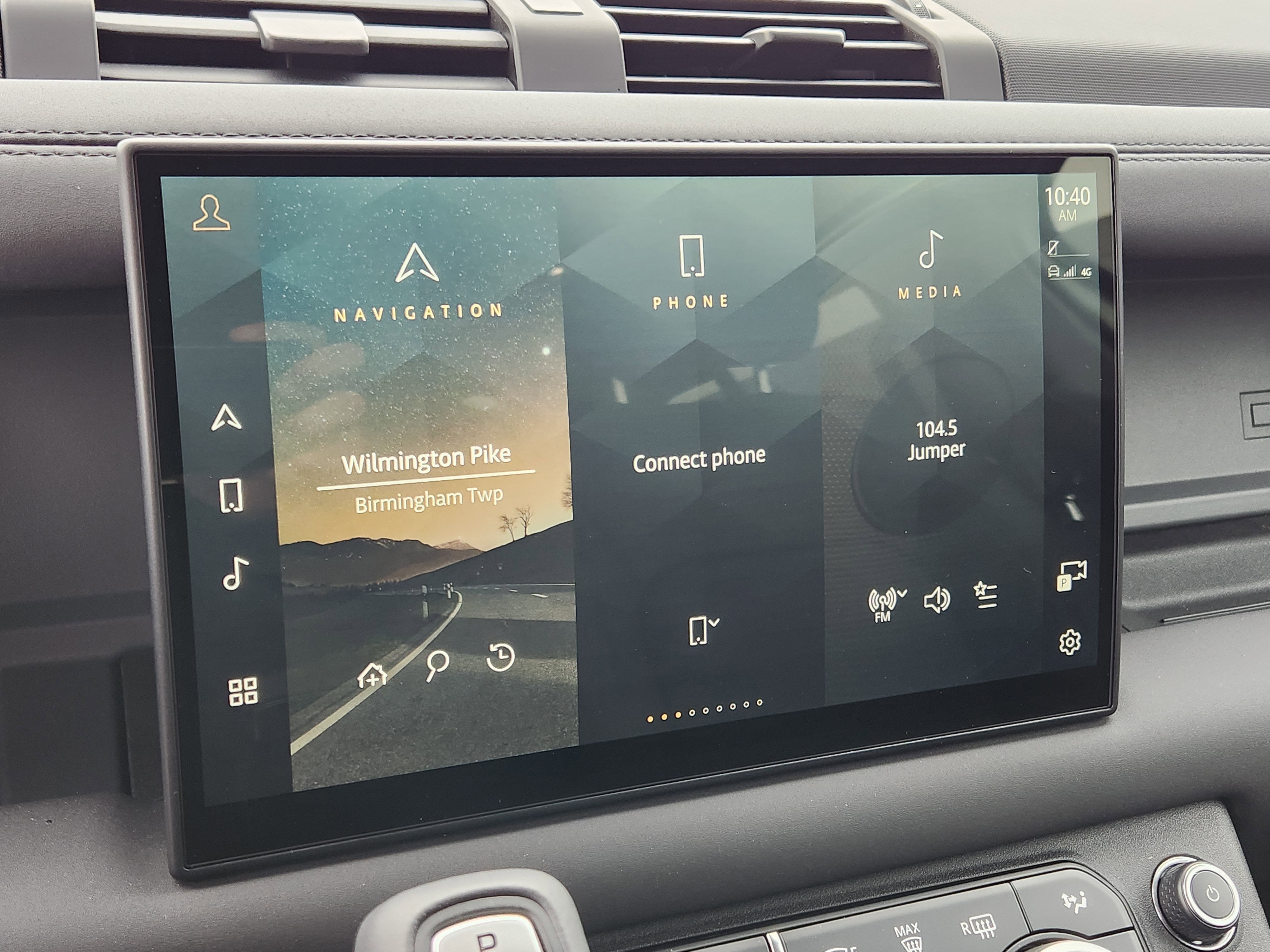 2025 Land Rover Defender S
