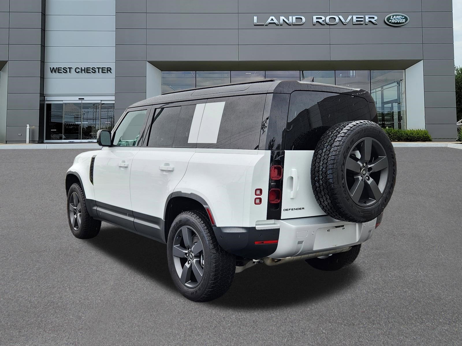 2025 Land Rover Defender S