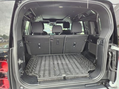 2025 Land Rover Defender S