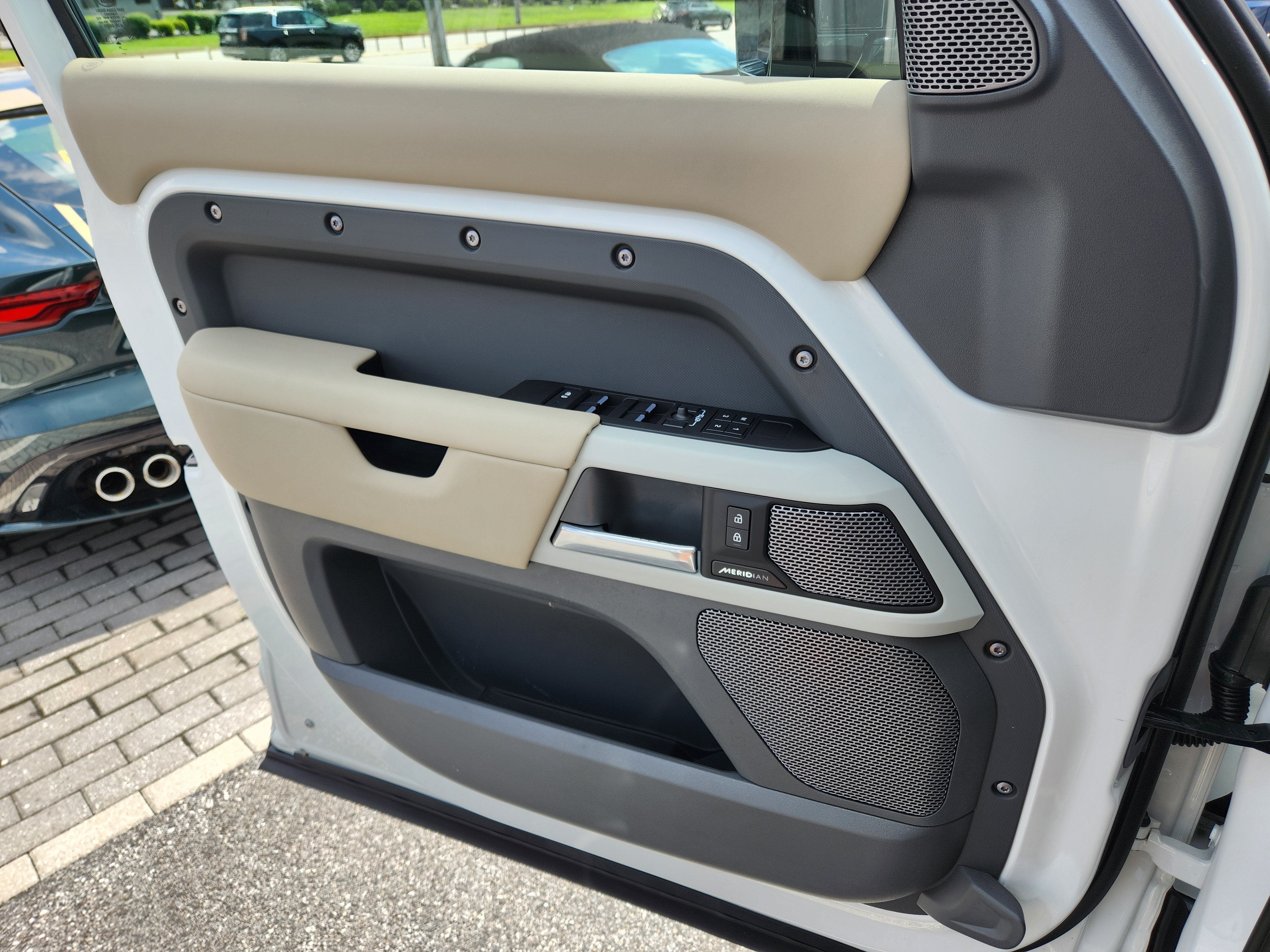 2024 Land Rover Defender S
