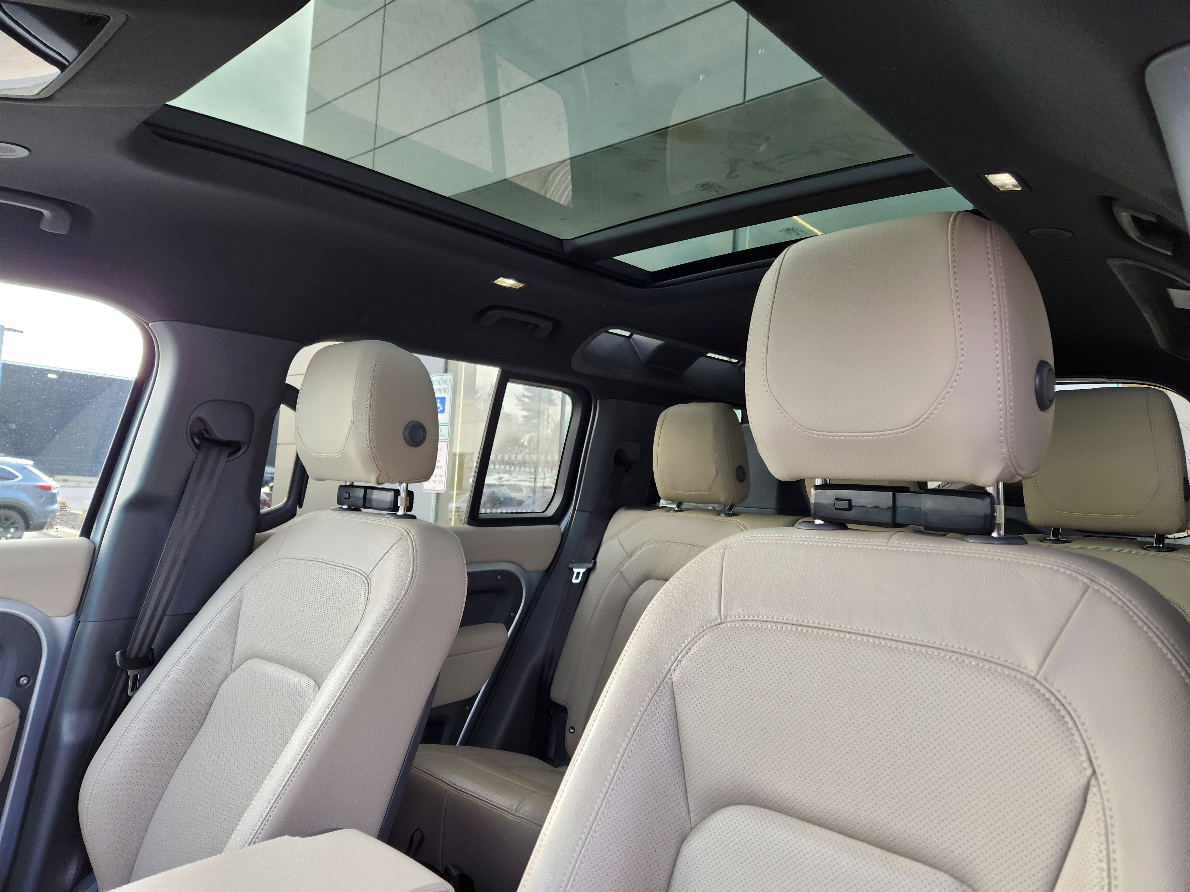 2023 Land Rover Defender 110 S