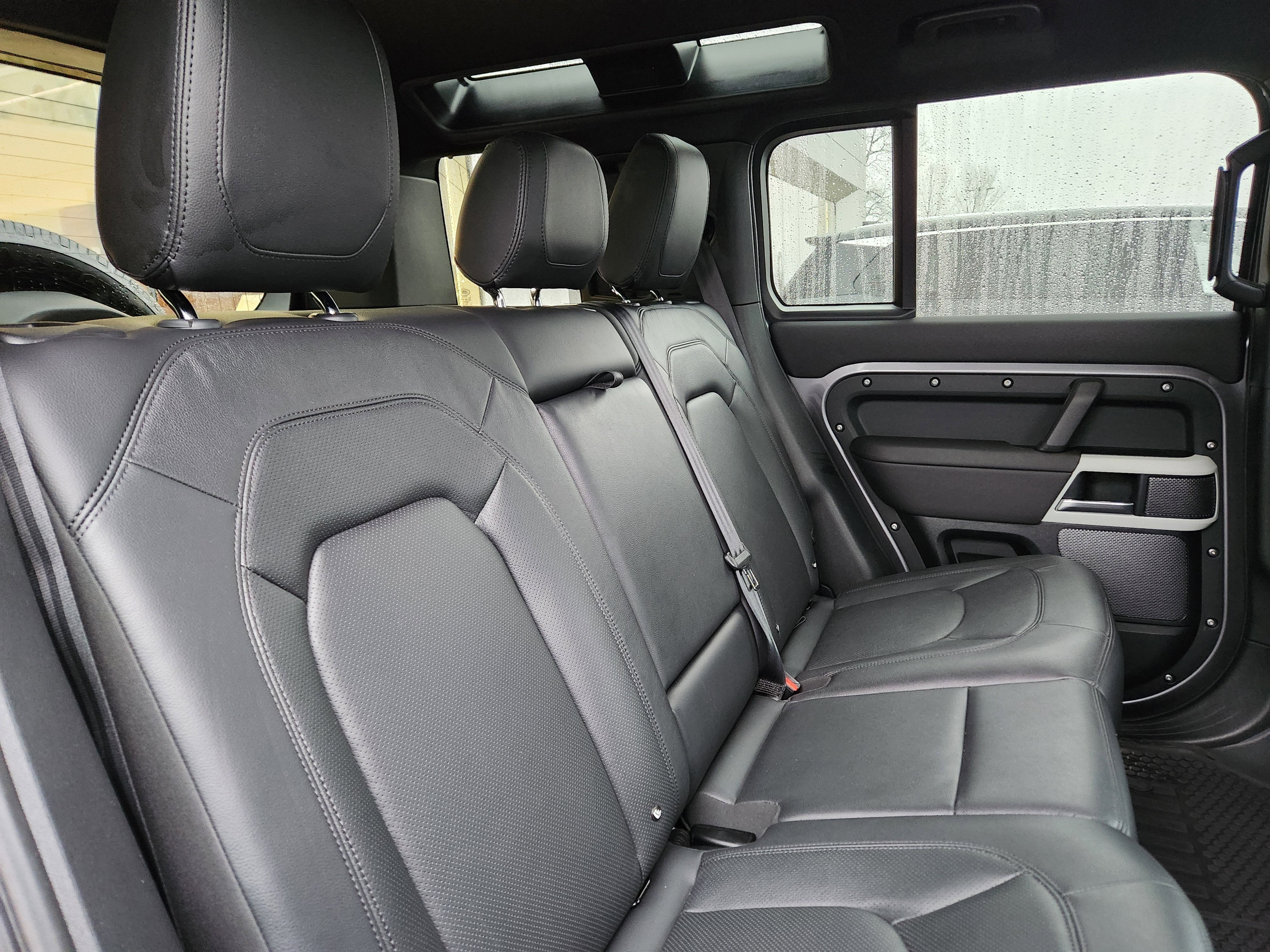 2024 Land Rover Defender 110 S