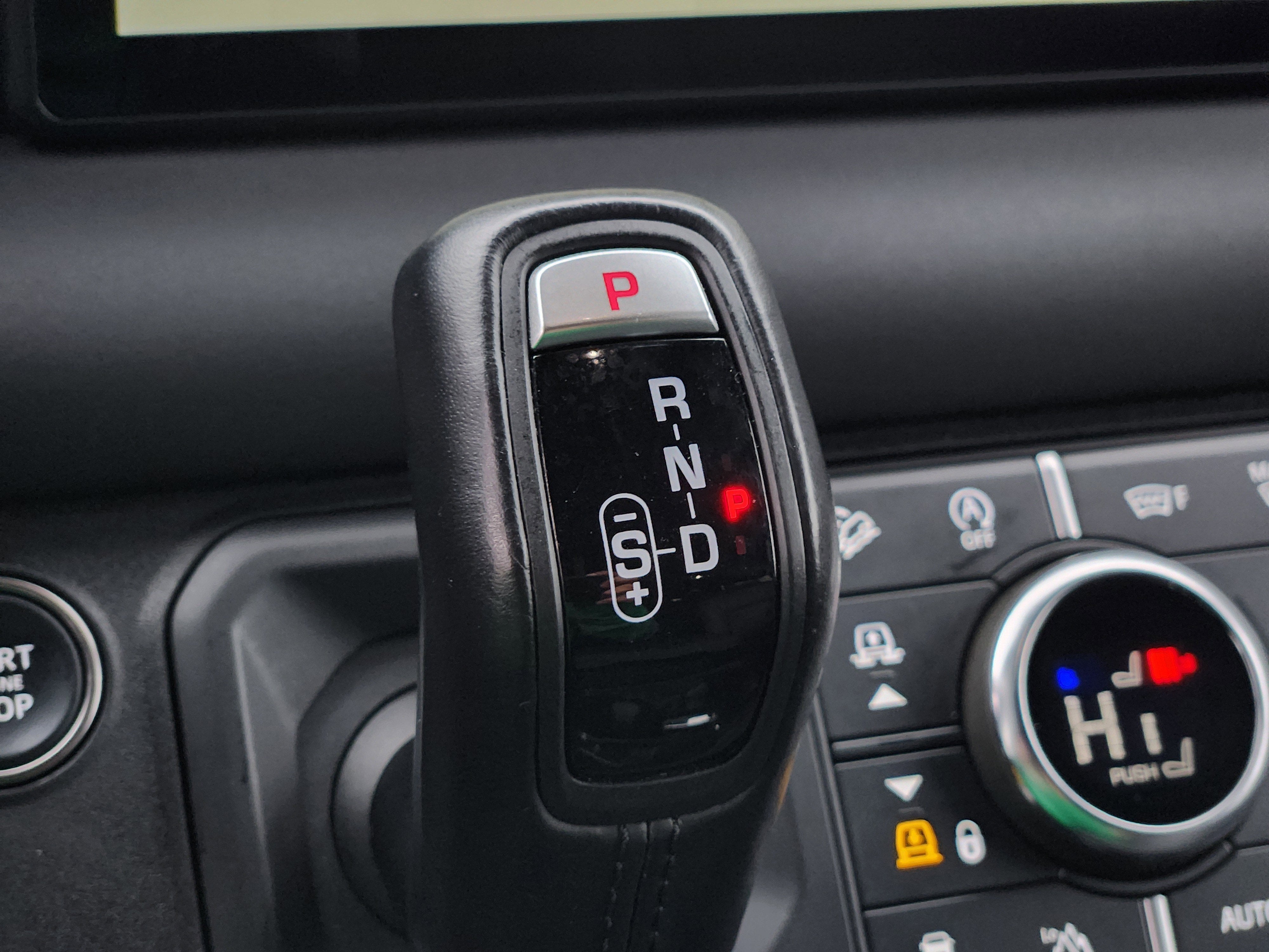 2024 Land Rover Defender 110 S