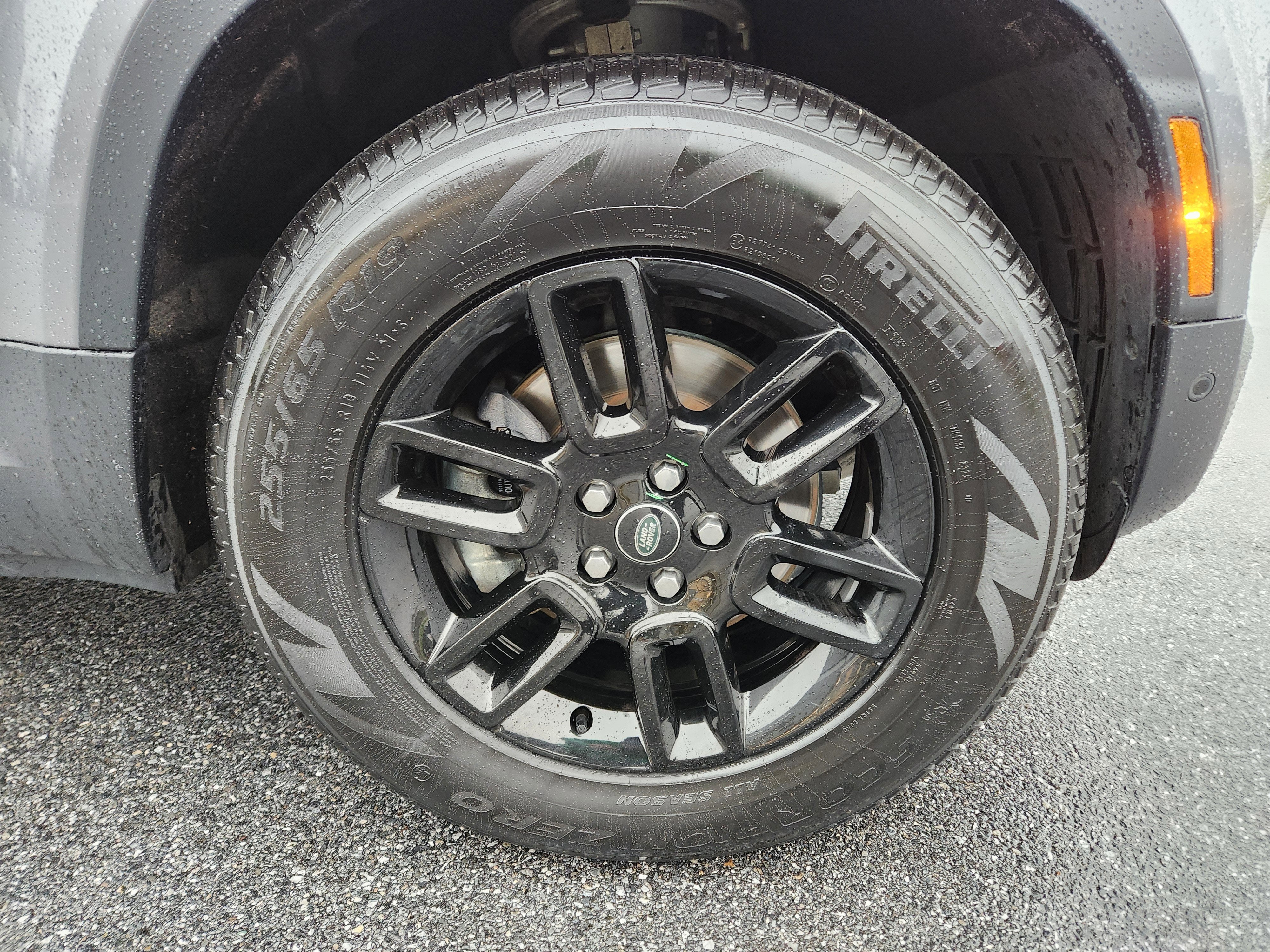 2024 Land Rover Defender 110 S