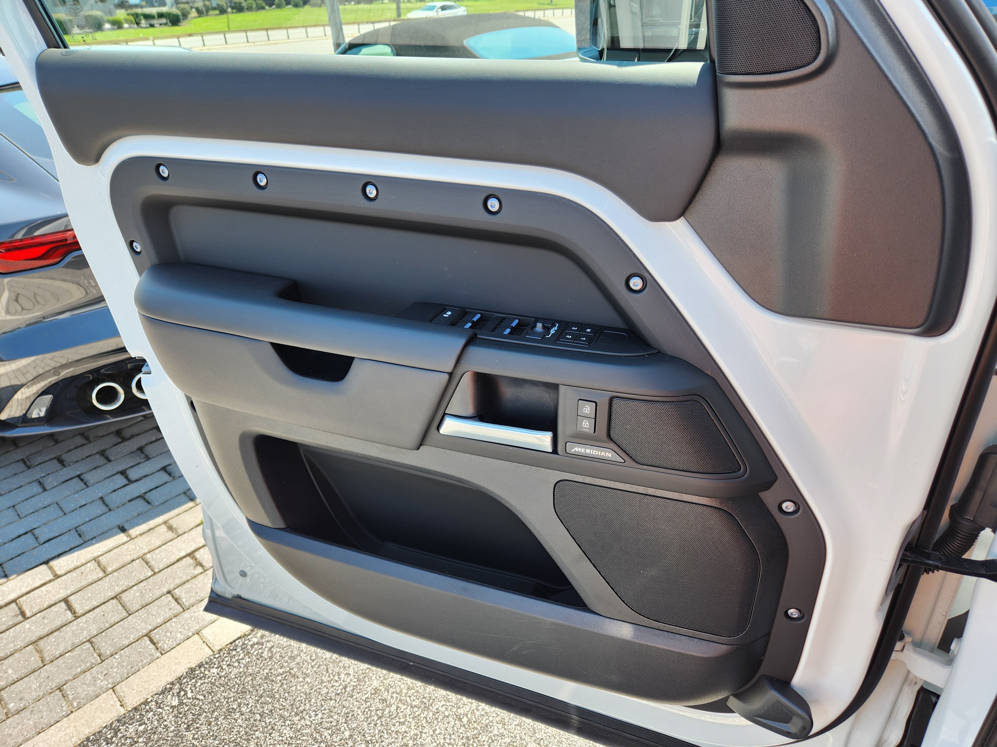 2026 Land Rover Defender 110 S