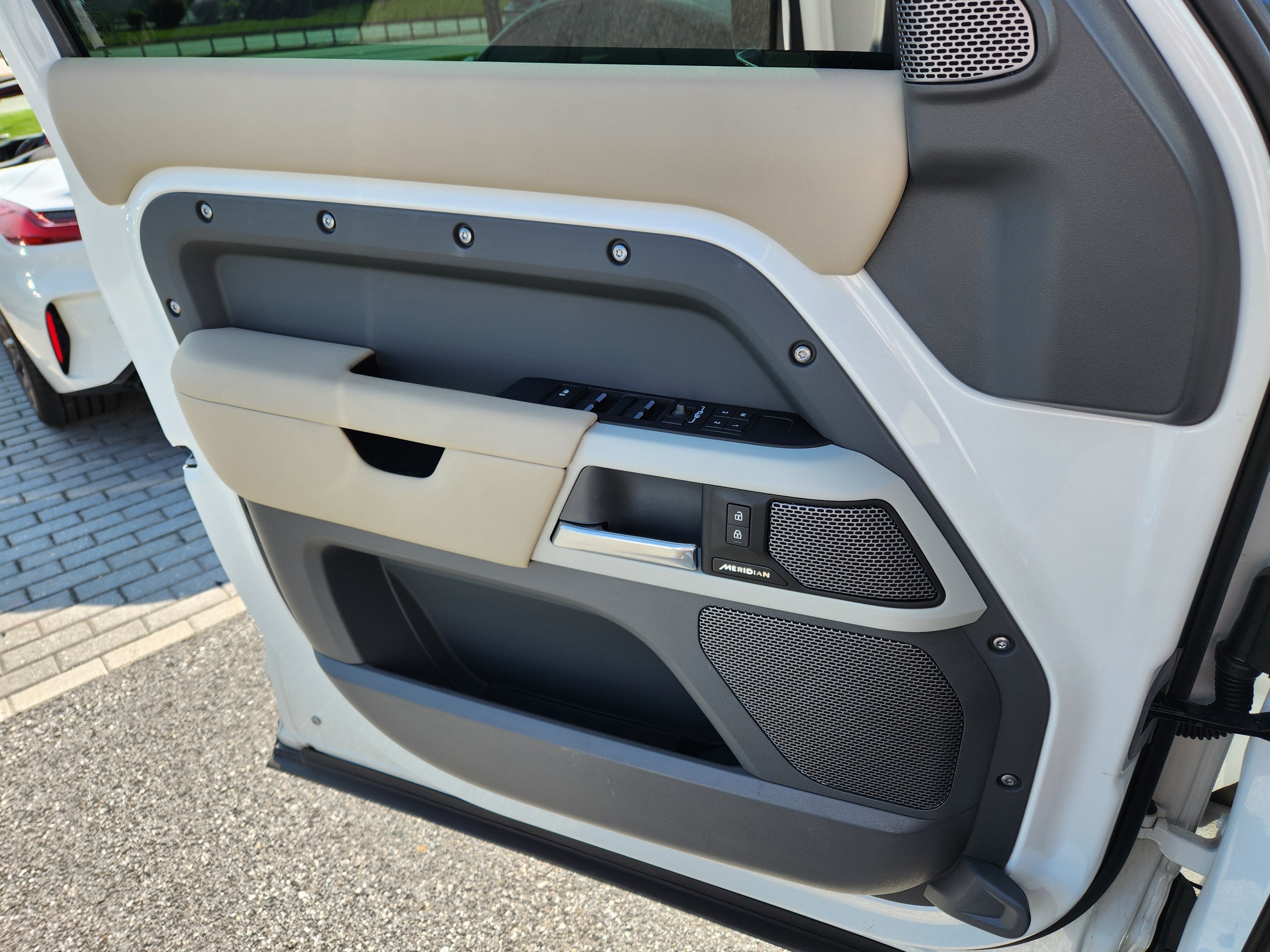 2024 Land Rover Defender 110 S