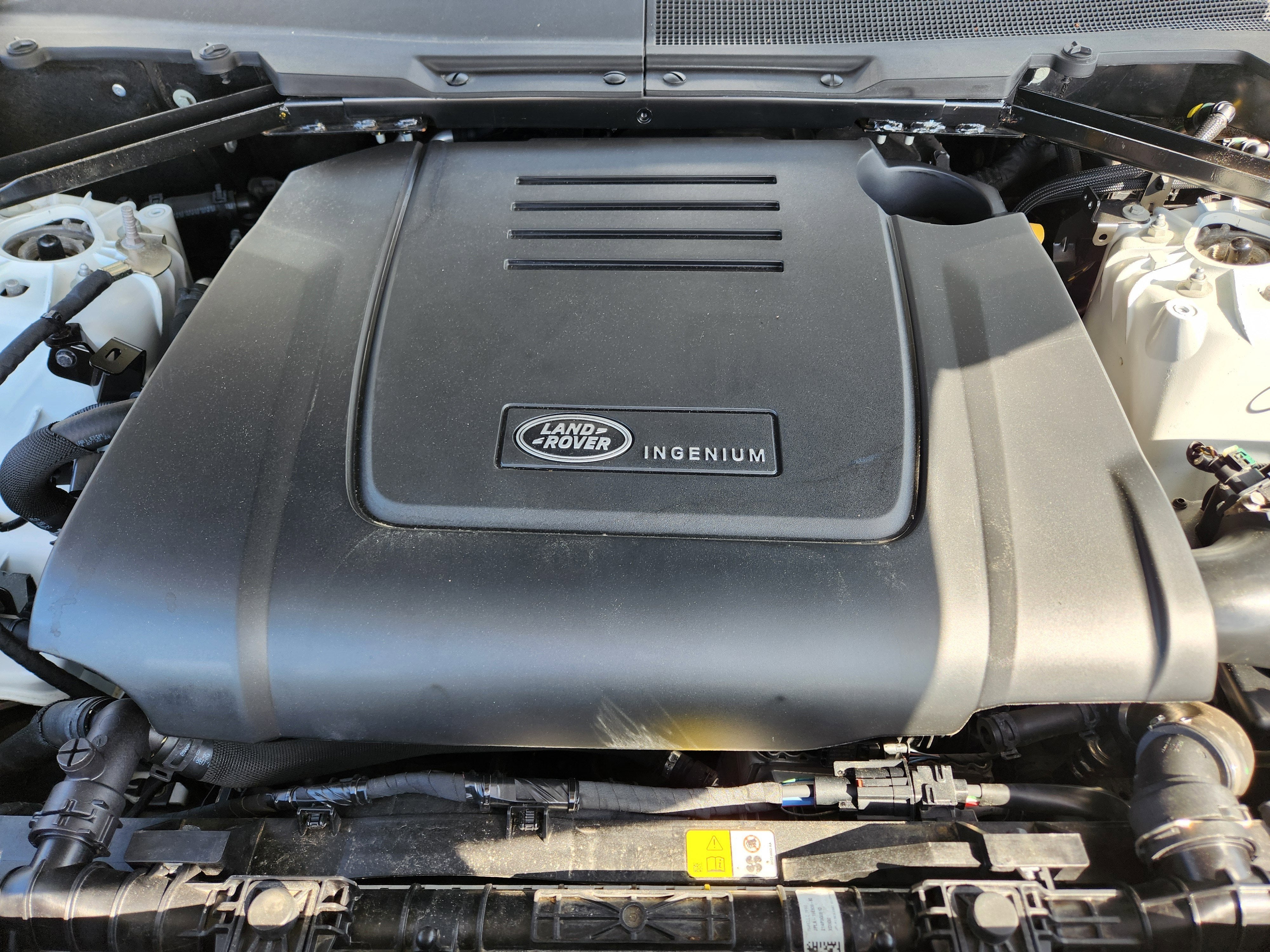 2025 Land Rover Defender 110 S