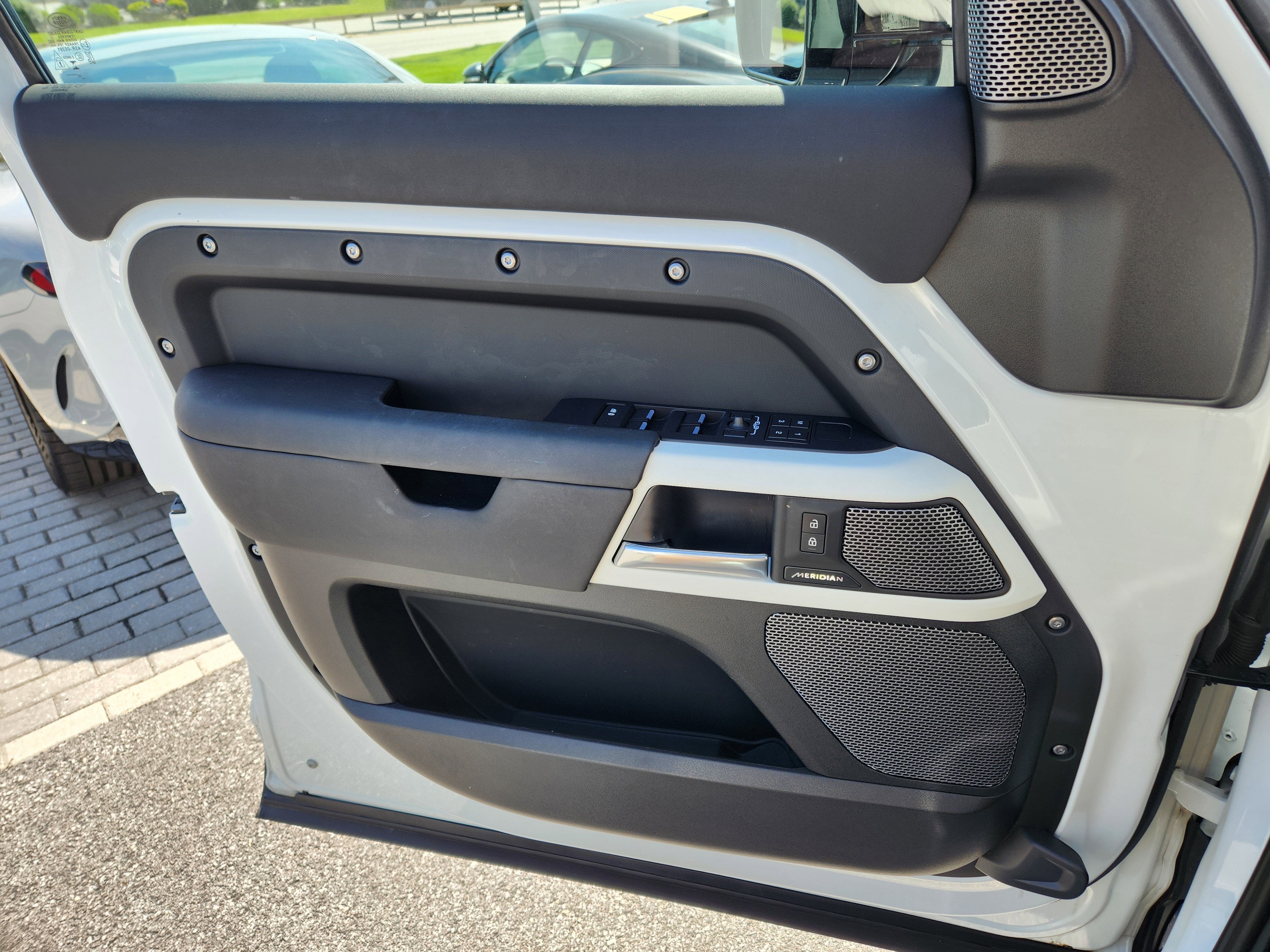 2024 Land Rover Defender 110 S