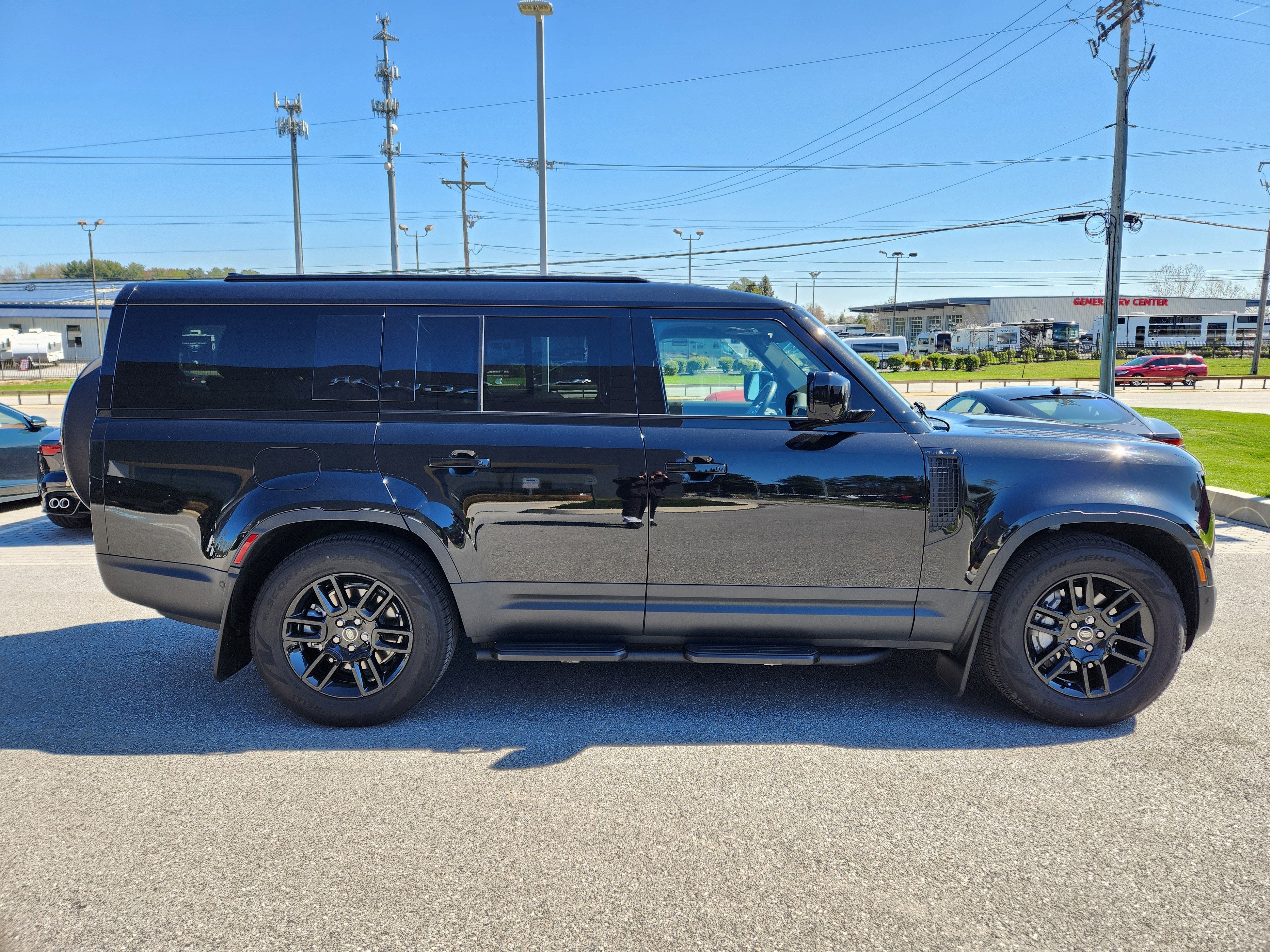 2025 Land Rover Defender S