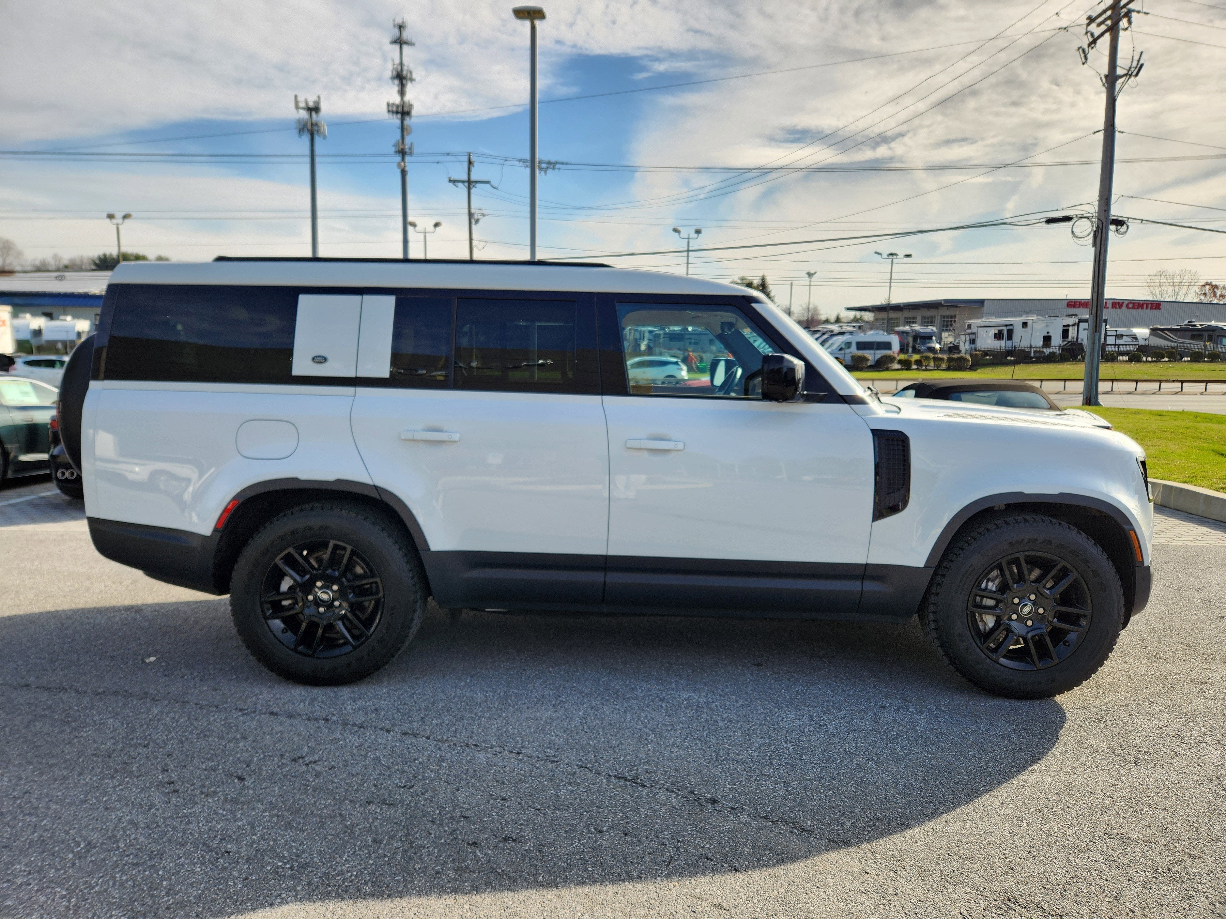 2023 Land Rover Defender 130 S