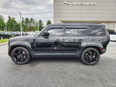 2023 Land Rover Defender 110 SE