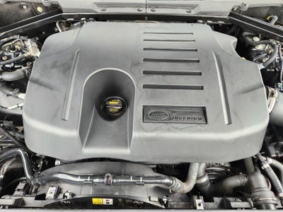 2023 Land Rover Defender 110 SE