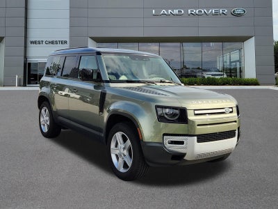 2023 Land Rover Defender SE