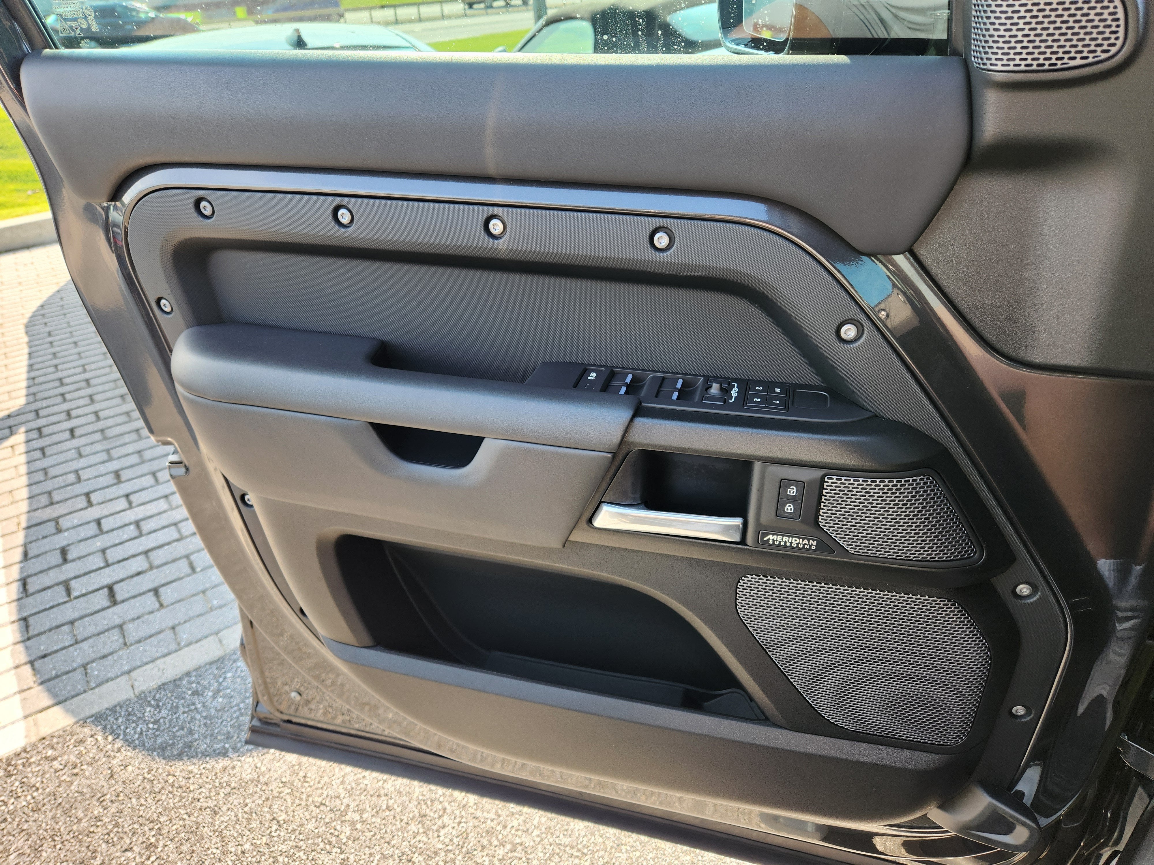 2023 Land Rover Defender 110 Carpathian Edition