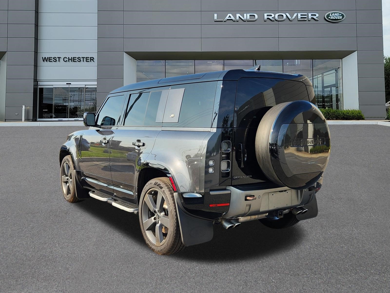 2023 Land Rover Defender 110 Carpathian Edition