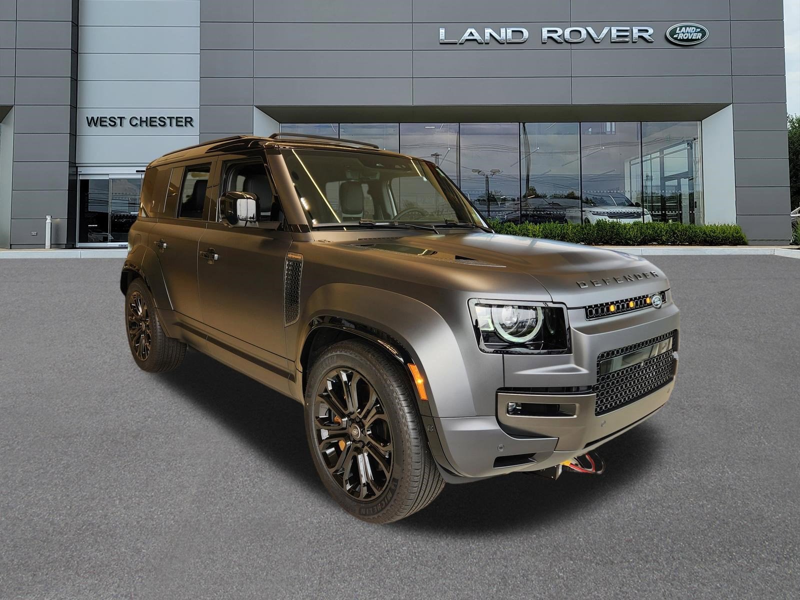 2025 Land Rover Defender OCTA Edition One