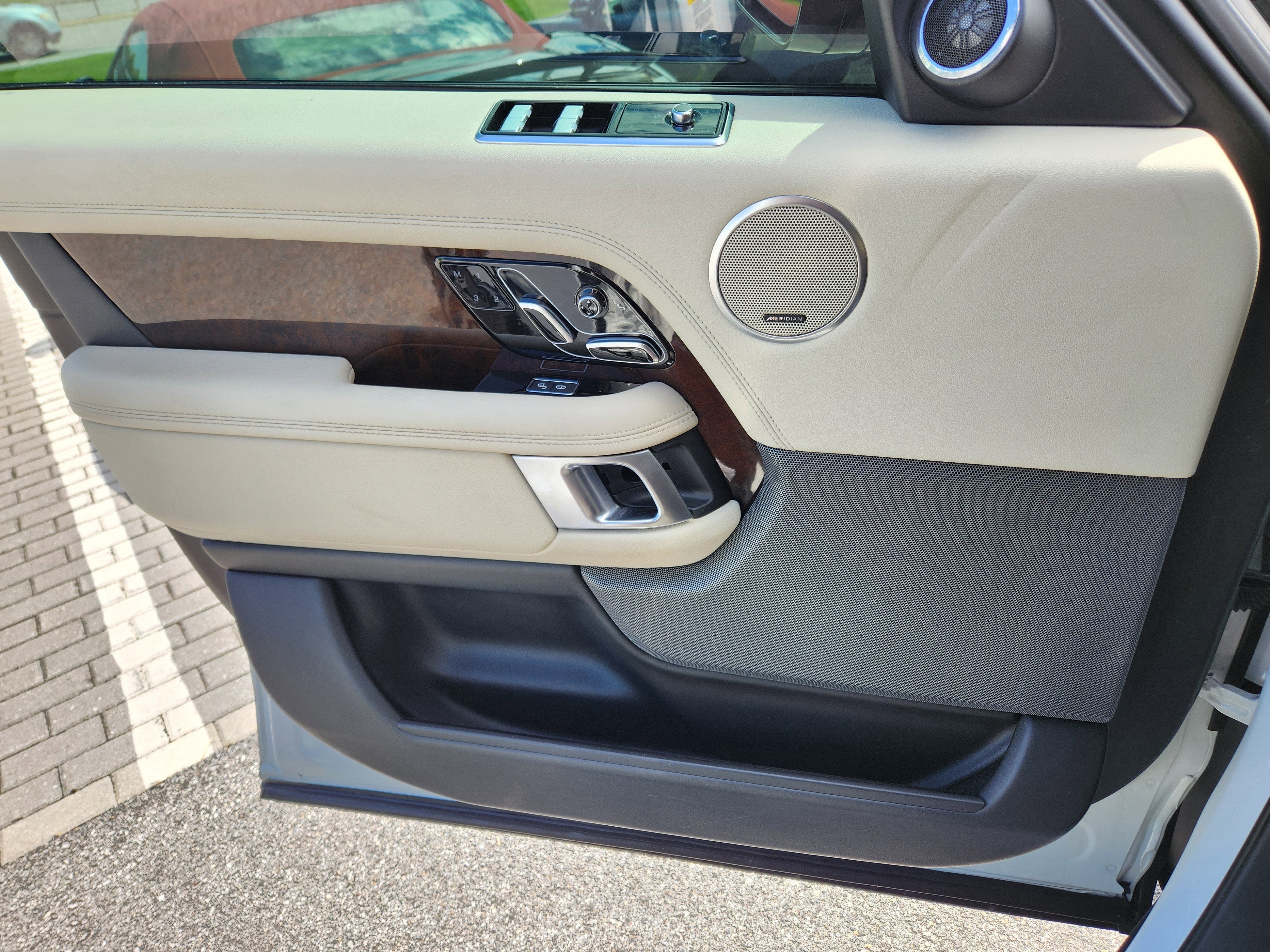 2020 Land Rover Range Rover Base