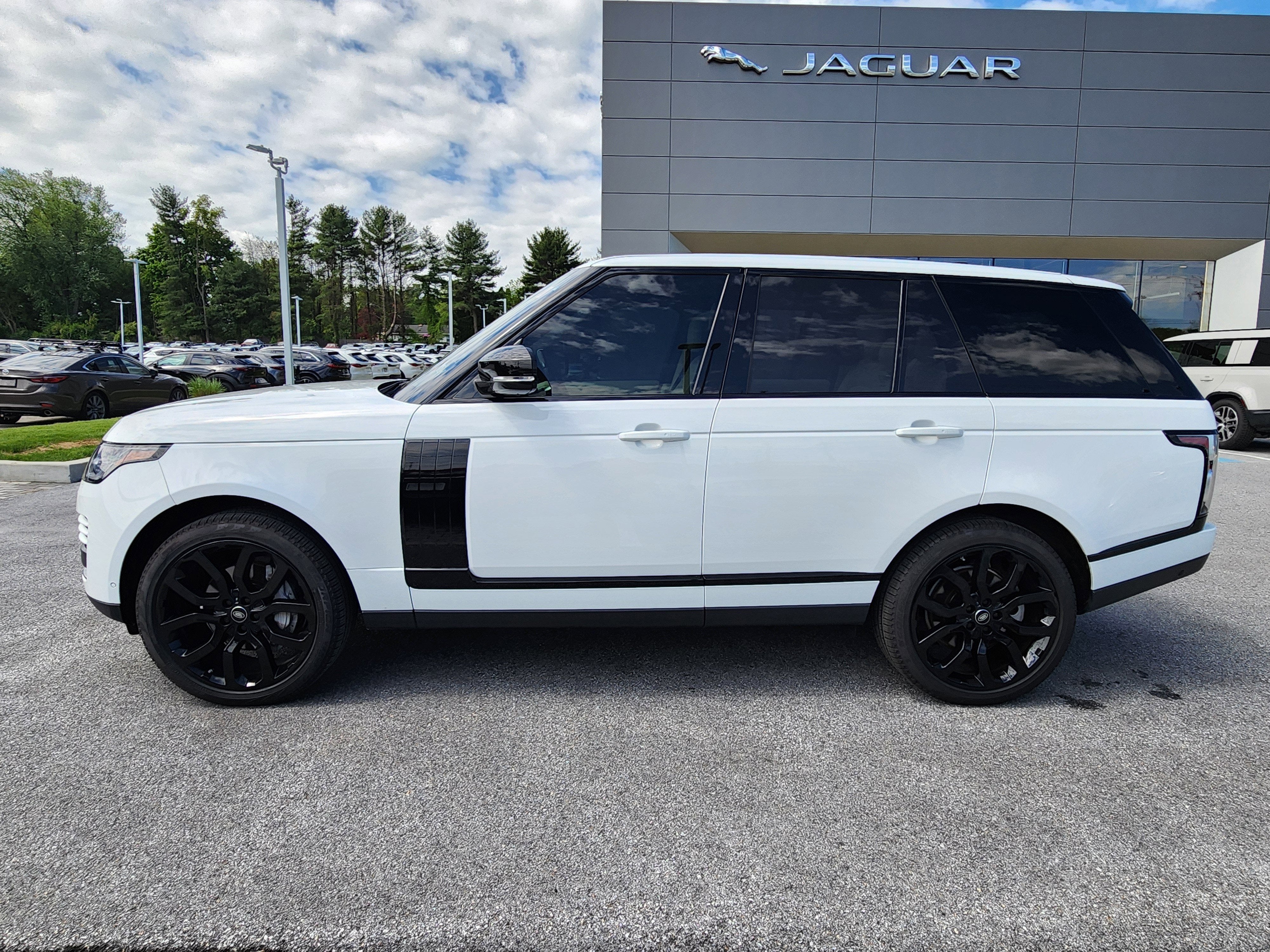 2020 Land Rover Range Rover Base