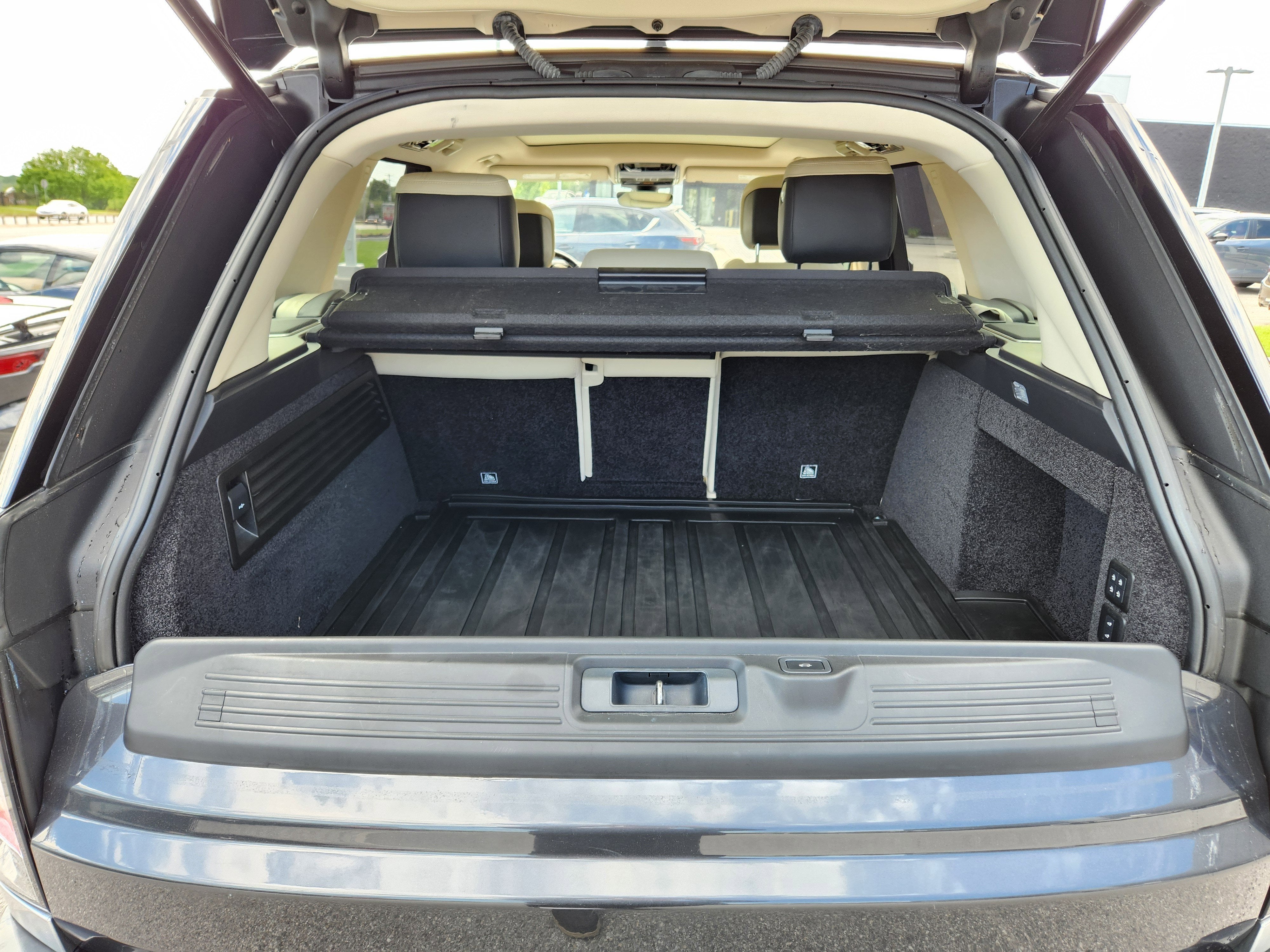 2022 Land Rover Range Rover Westminster