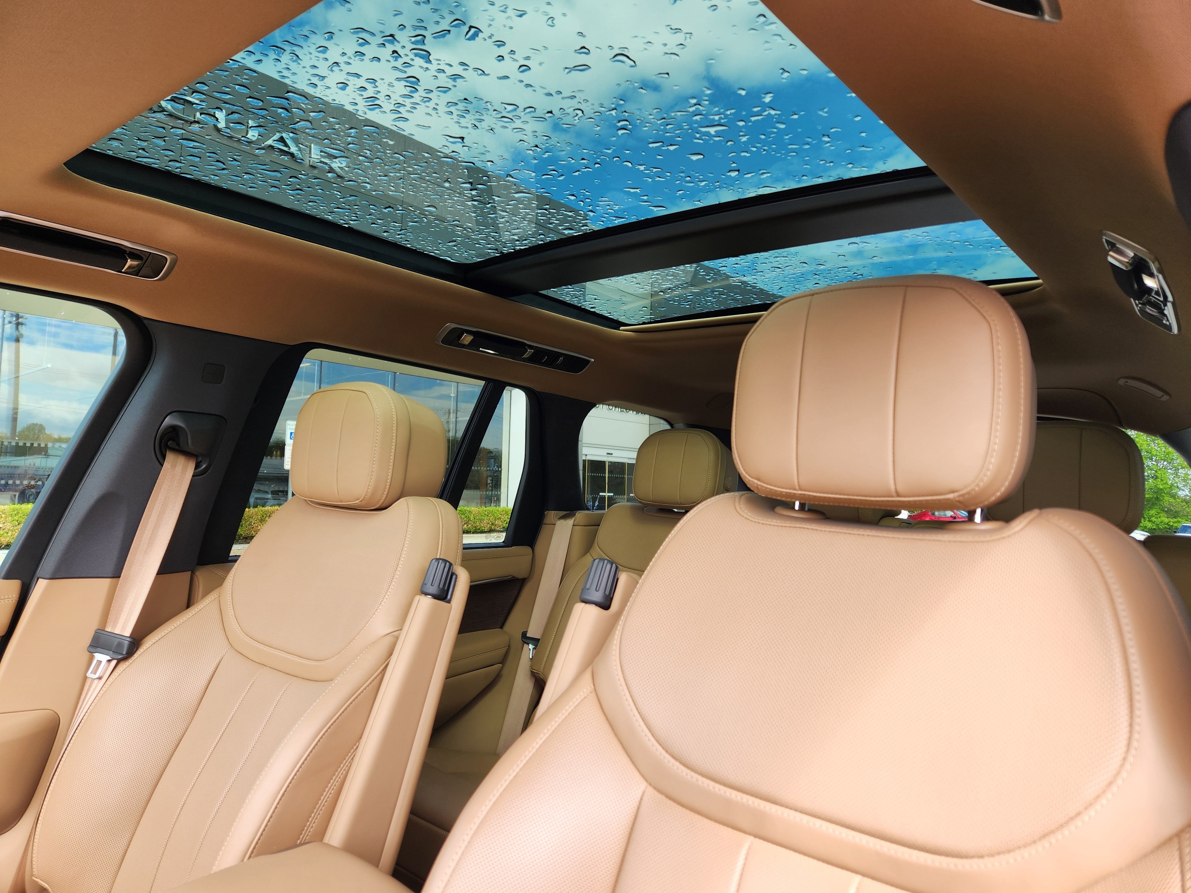2023 Land Rover Range Rover SE