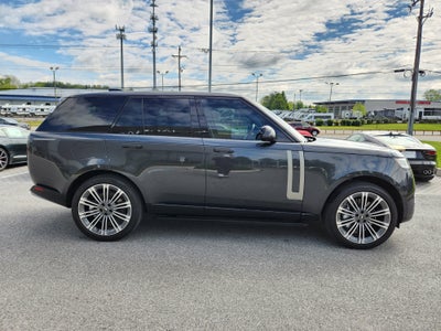 2023 Land Rover Range Rover SE