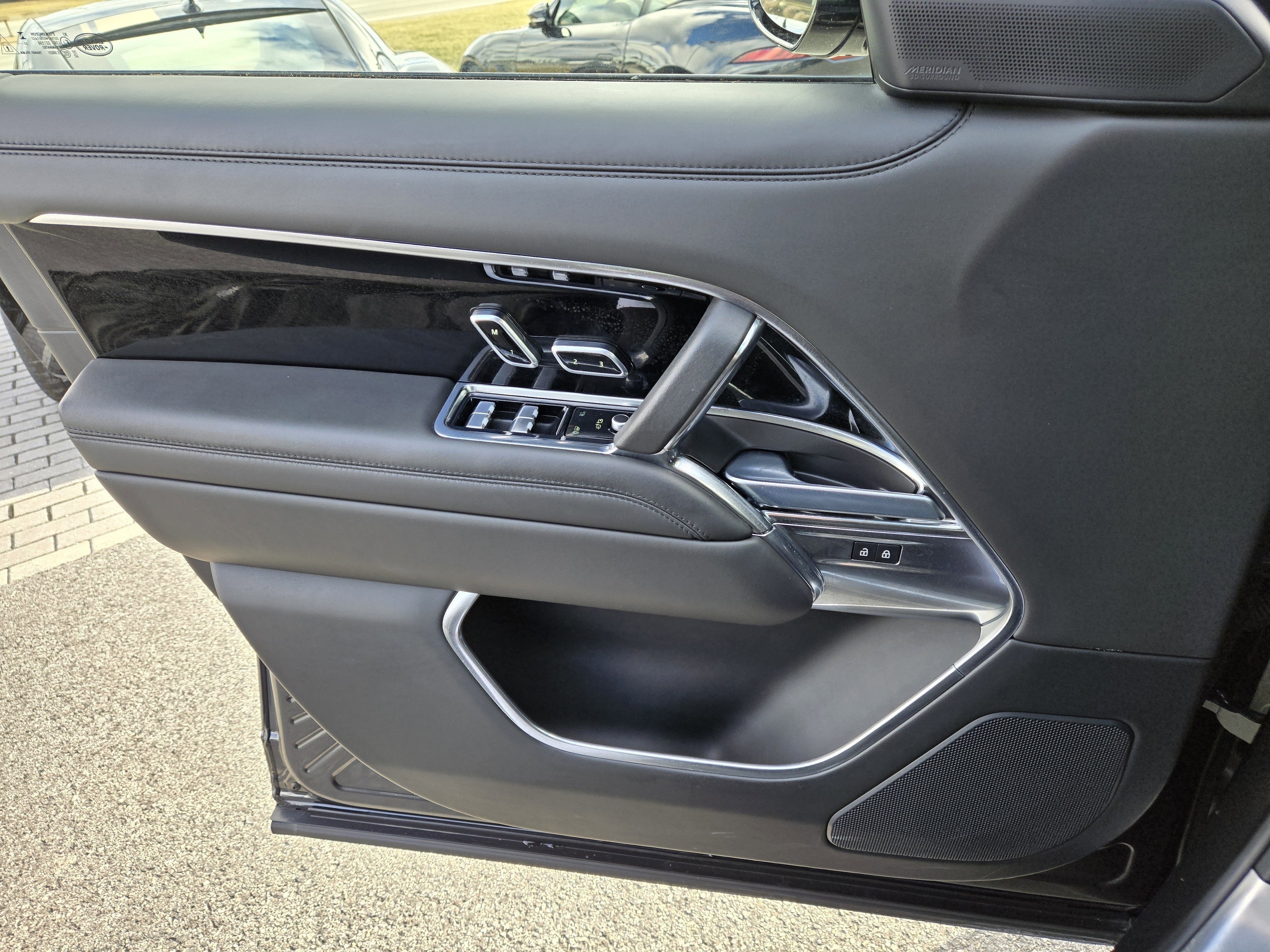 2024 Land Rover Range Rover SE